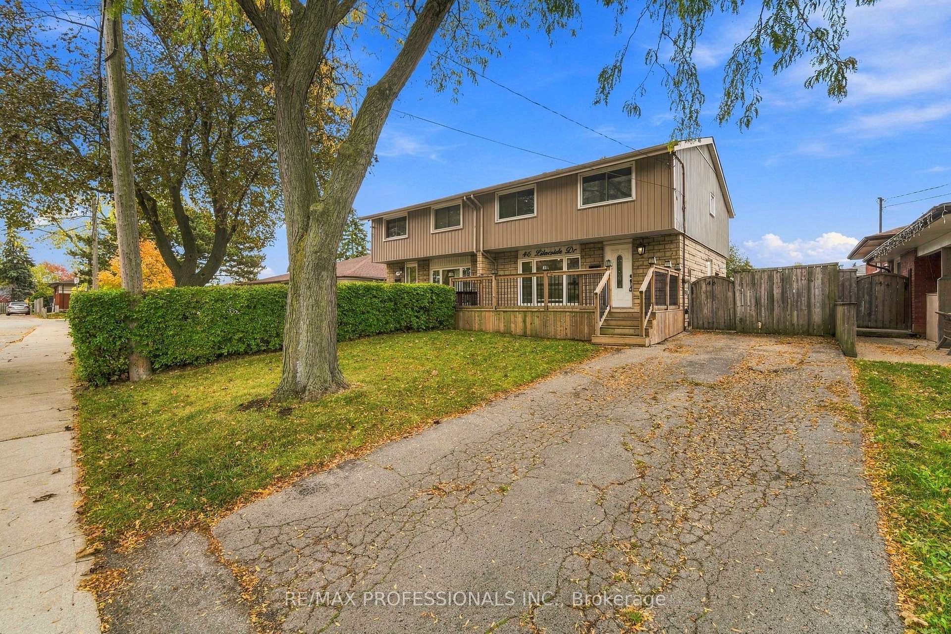 Photo 3 of 46 Lilacside Drive, Hamilton, Thorner — HOMEH