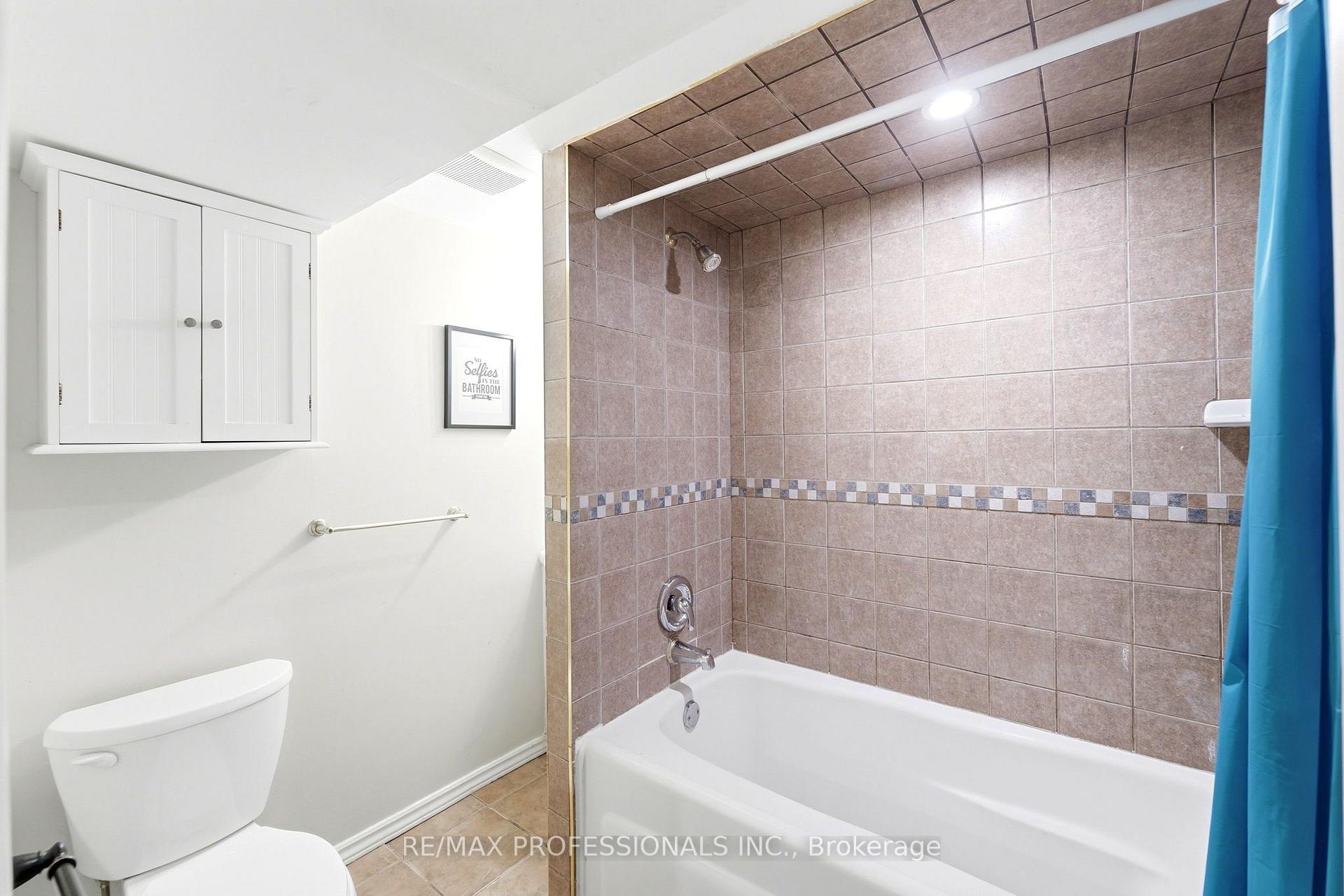 Photo 14 of 46 Lilacside Drive, Hamilton, Thorner — HOMEH