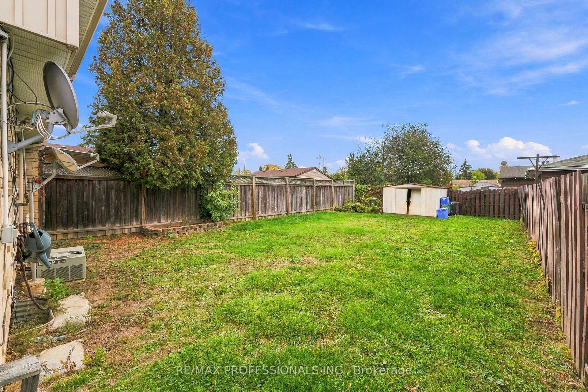 Photo 22 of 46 Lilacside Drive, Hamilton, Thorner — HOMEH