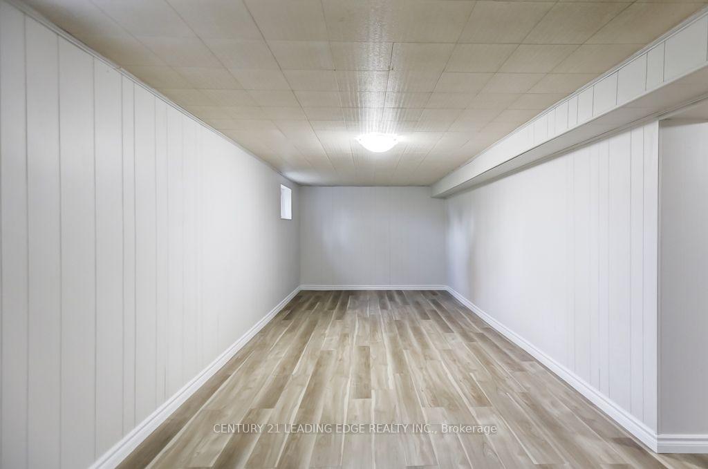 Photo 20 of 26 McGregor Road, Scarborough, Dorset Park — HOMEH