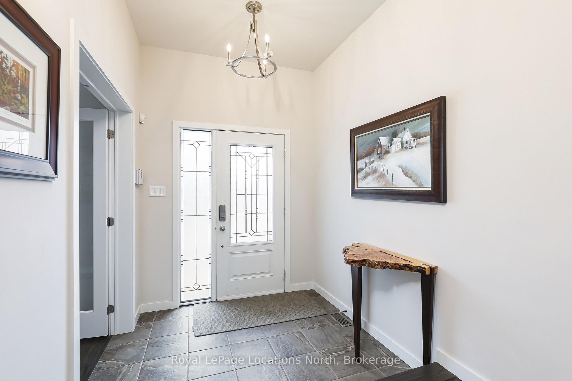 Photo 3 of 122 Yellow Birch Crescent, Blue Mountains — HOMEH