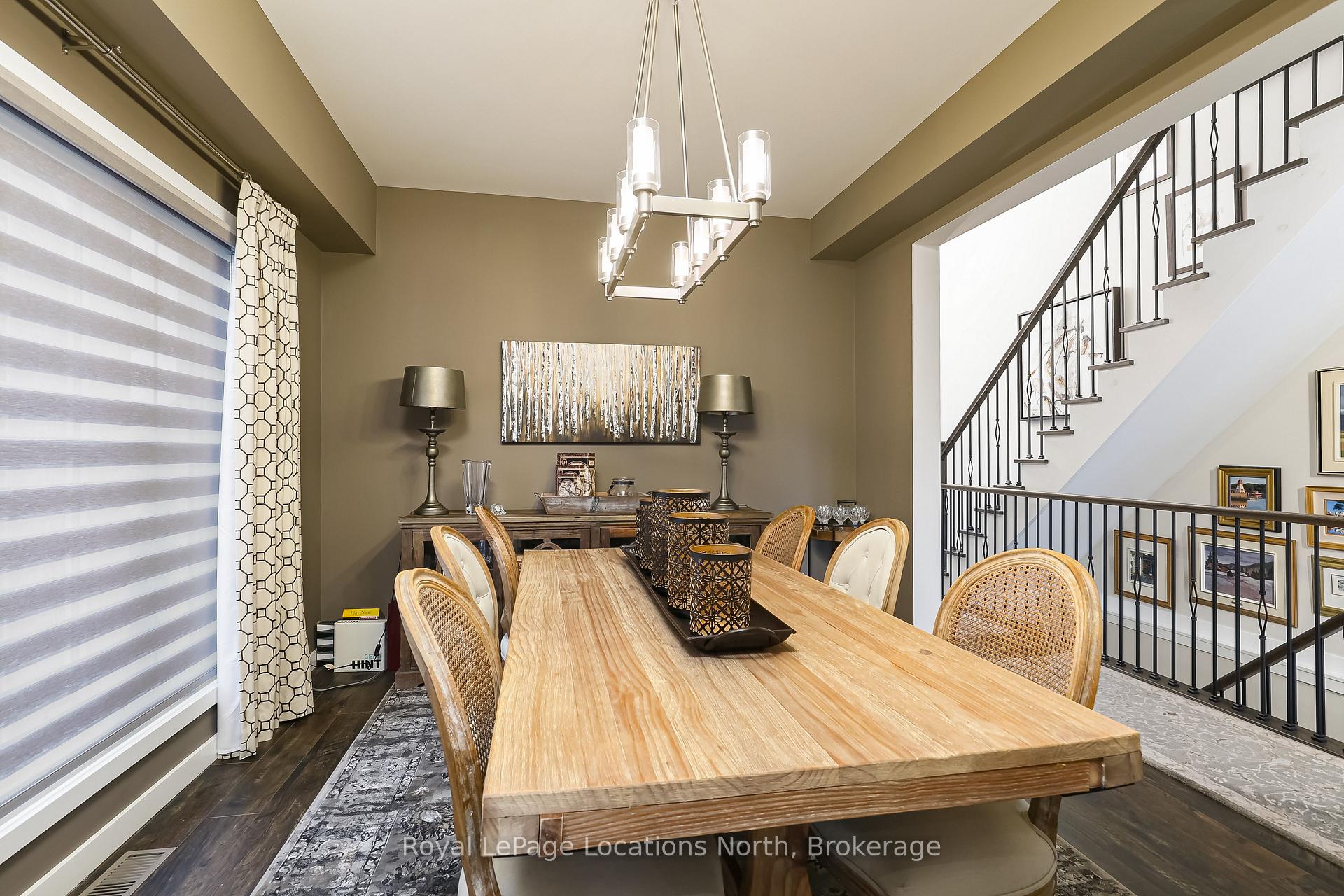 Photo 7 of 122 Yellow Birch Crescent, Blue Mountains — HOMEH