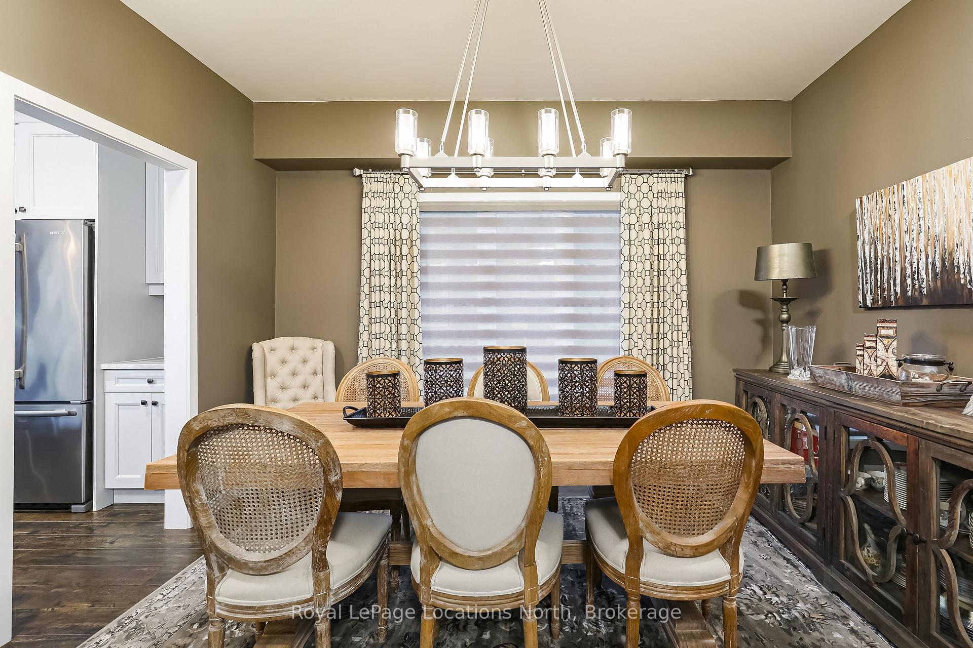 Photo 8 of 122 Yellow Birch Crescent, Blue Mountains — HOMEH