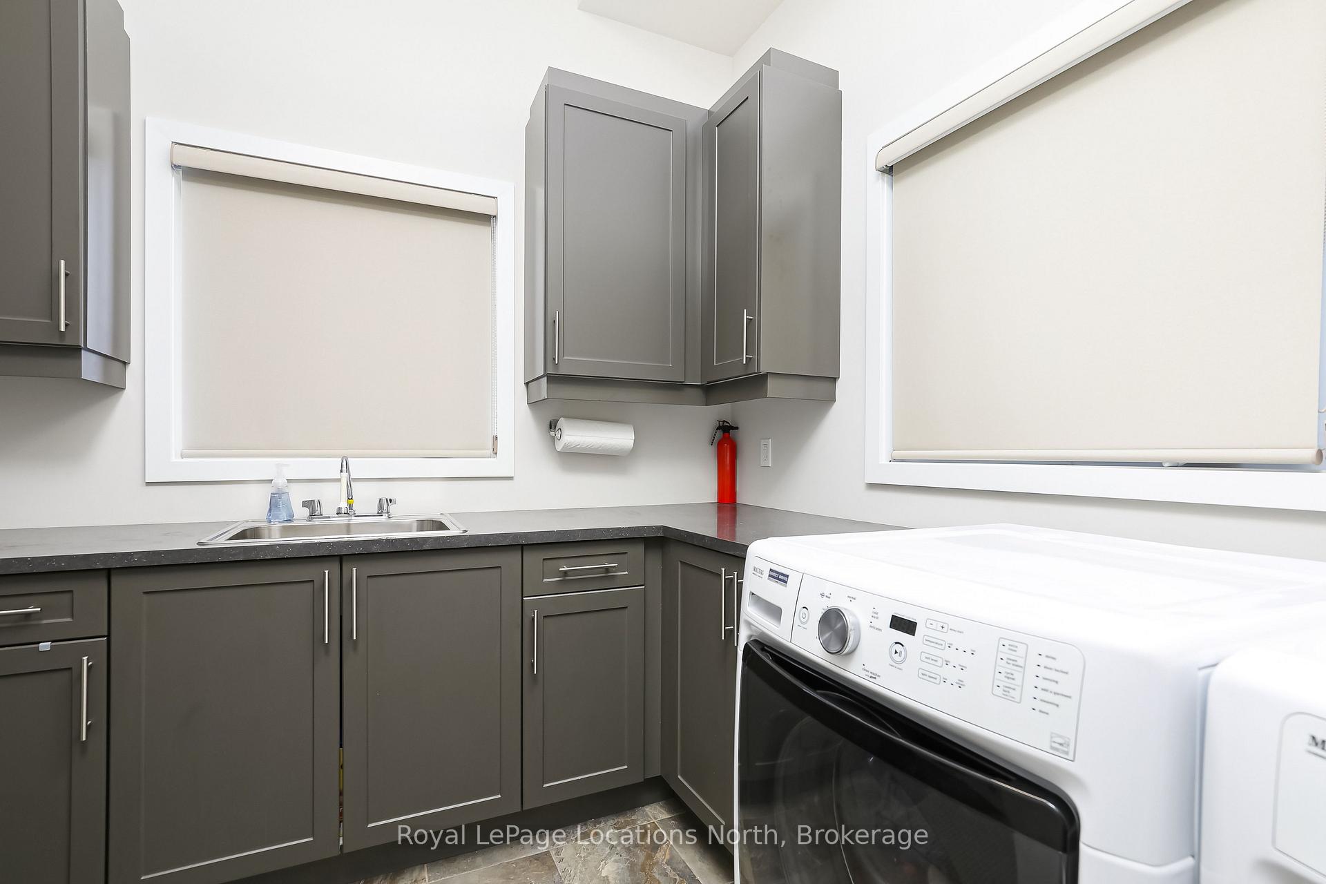 Photo 16 of 122 Yellow Birch Crescent, Blue Mountains — HOMEH