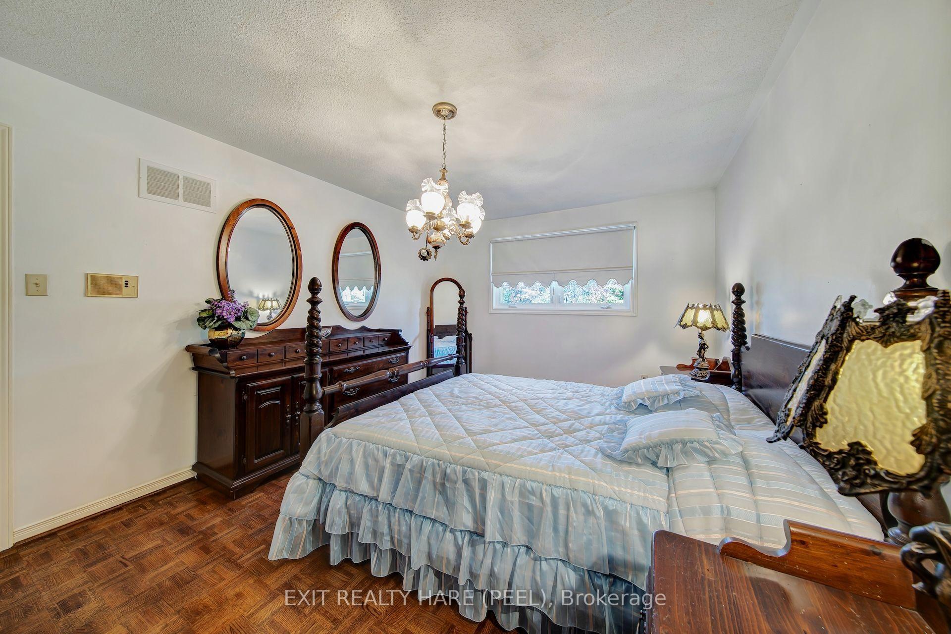 Photo 36 of 45 Mossbank Drive, Brampton, Fletcher's Creek South — HOMEH