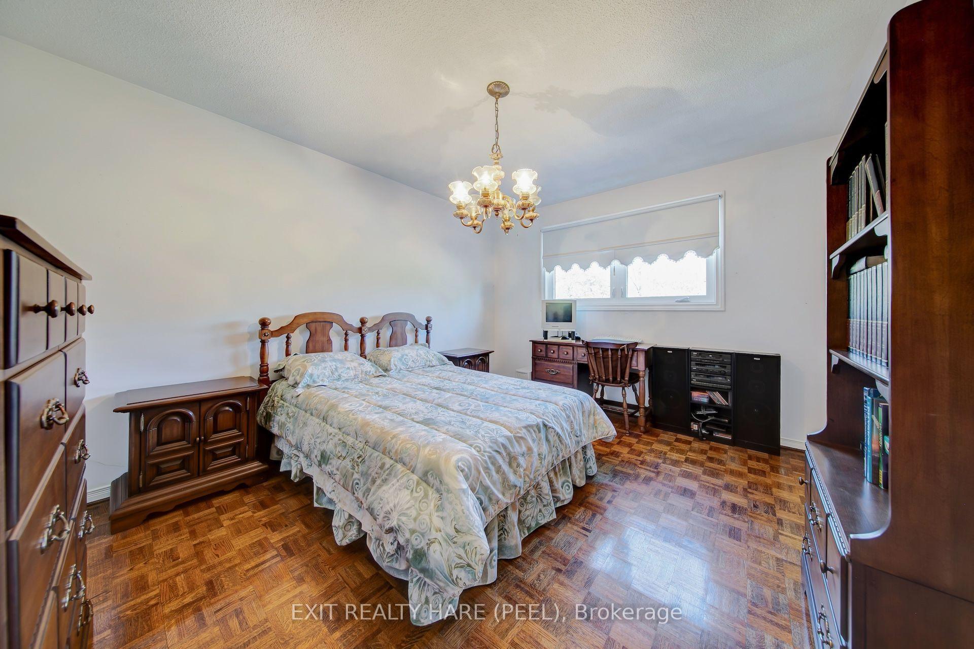 Photo 38 of 45 Mossbank Drive, Brampton, Fletcher's Creek South — HOMEH