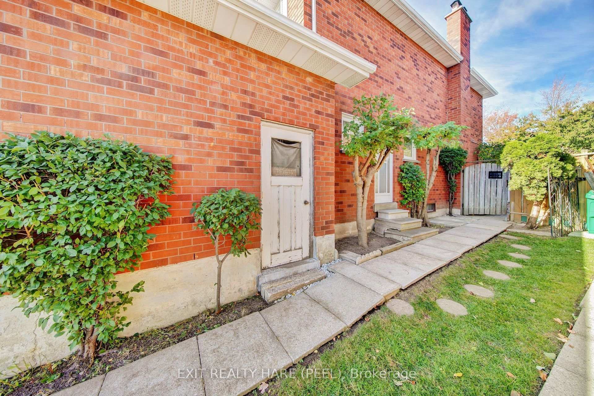 Photo 46 of 45 Mossbank Drive, Brampton, Fletcher's Creek South — HOMEH
