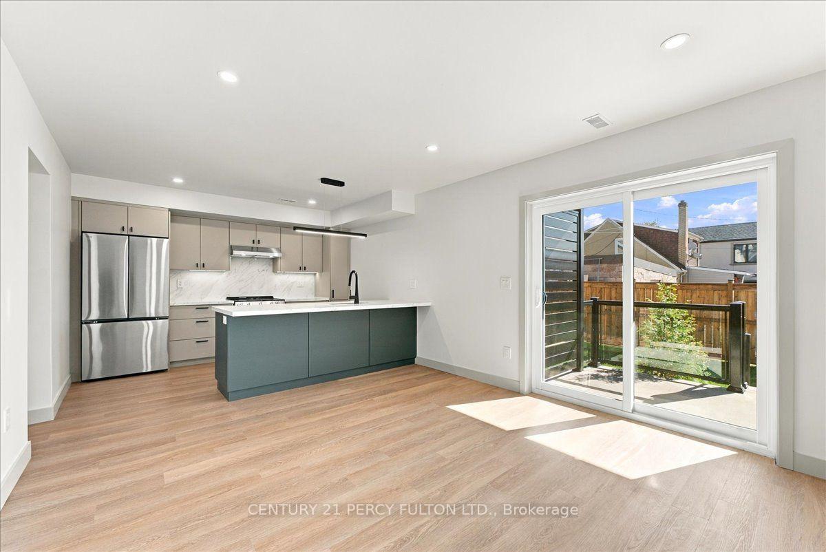 Photo 9 of Unit 1, 113 Hatherley Road, Toronto, Caledonia-Fairbank — HOMEH