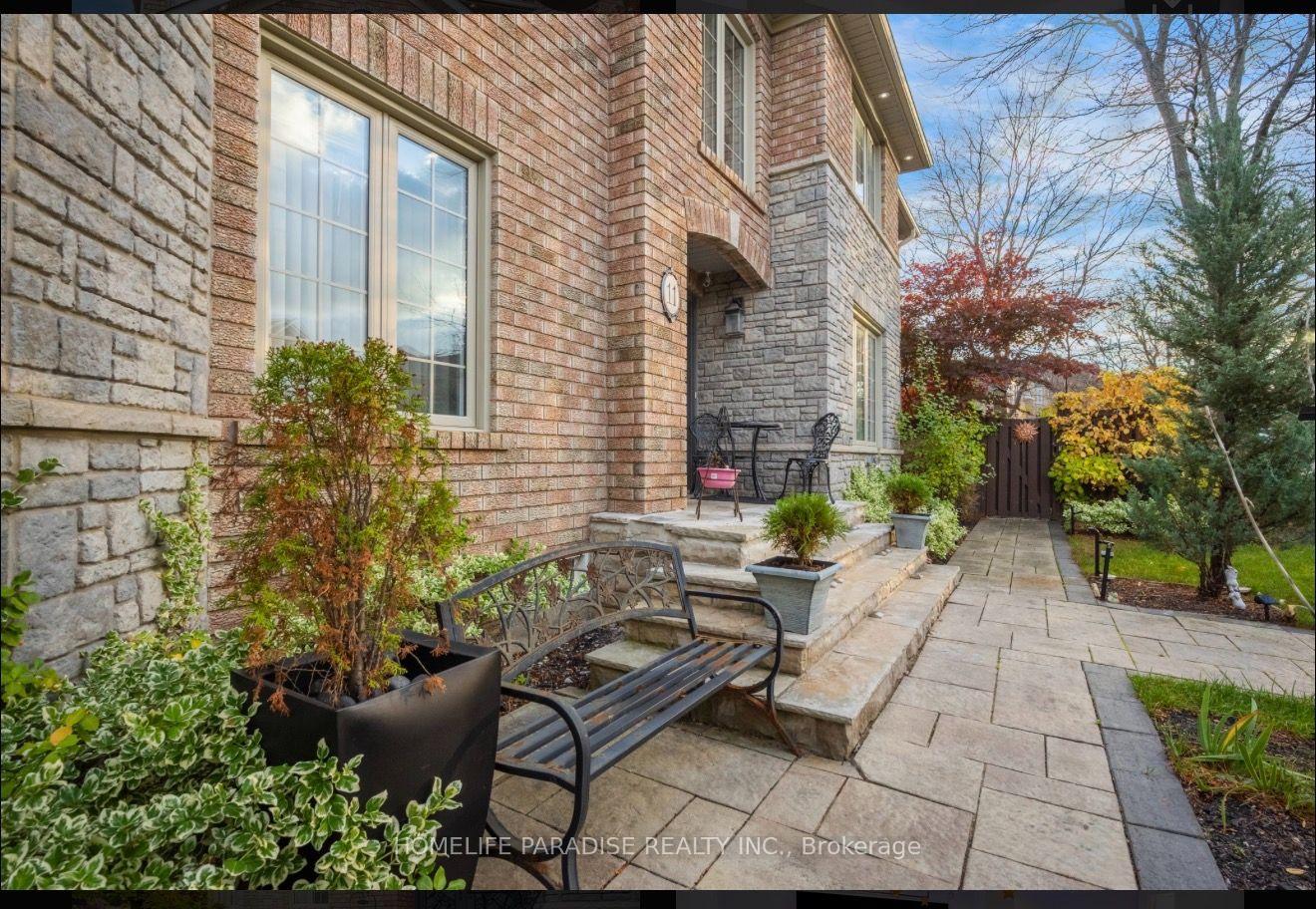 Photo 7 of 11 Oak Street, Halton Hills, Georgetown — HOMEH