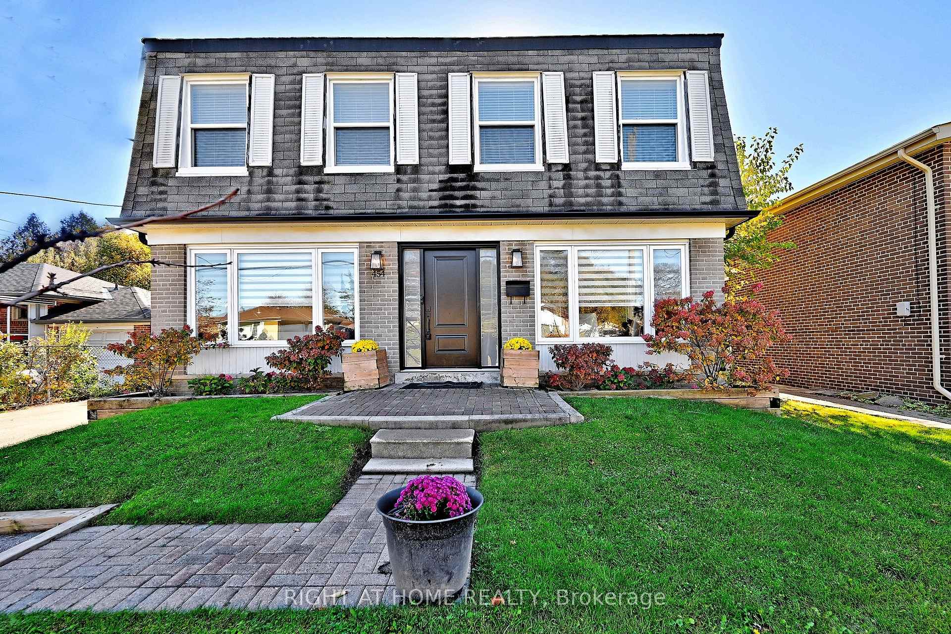 Photo of 454 Alper Street