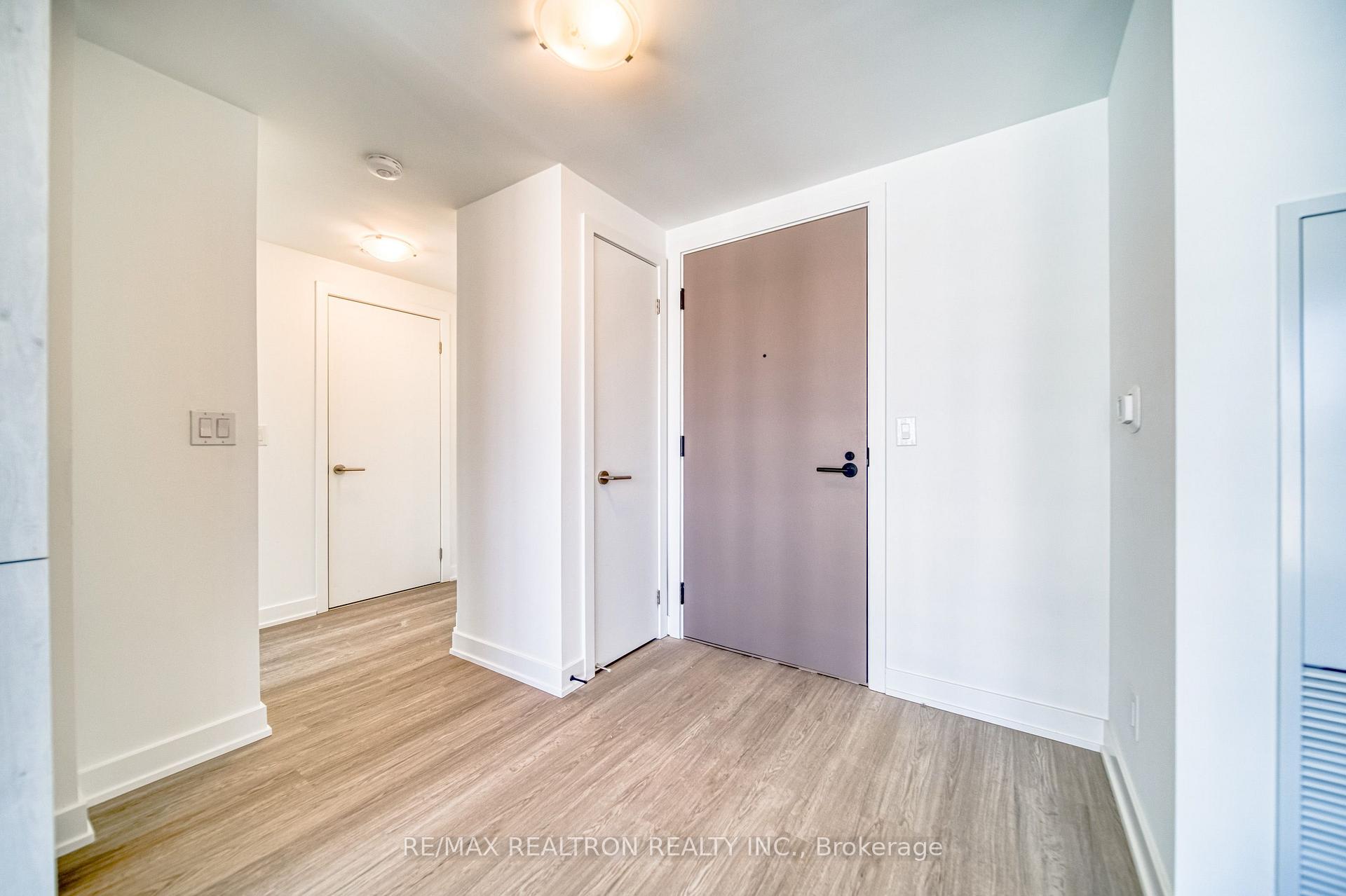 Photo 3 of Unit 2804, 47 Mutual Street, Toronto, Church-Yonge Corridor — HOMEH