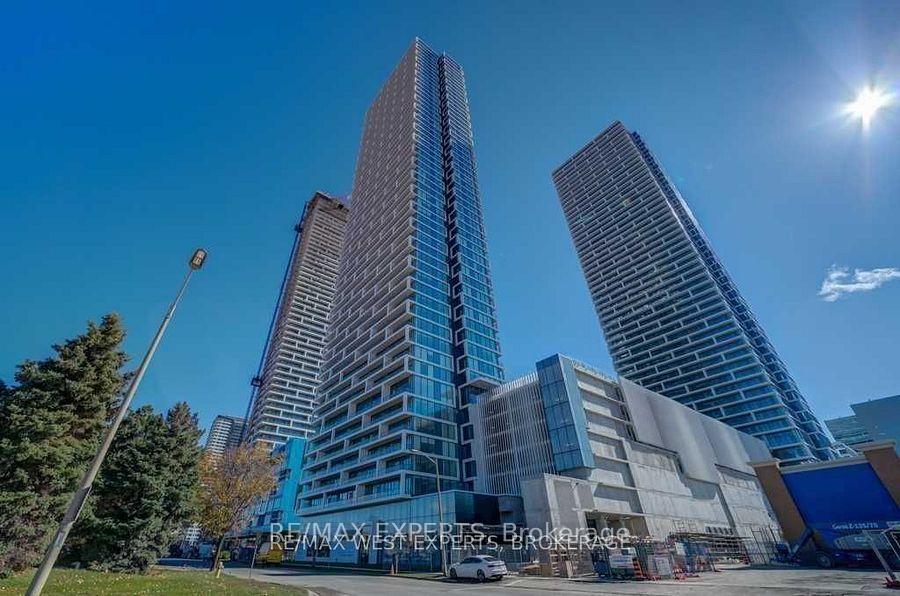 Photo of Unit 1912, 898 Portage Parkway
