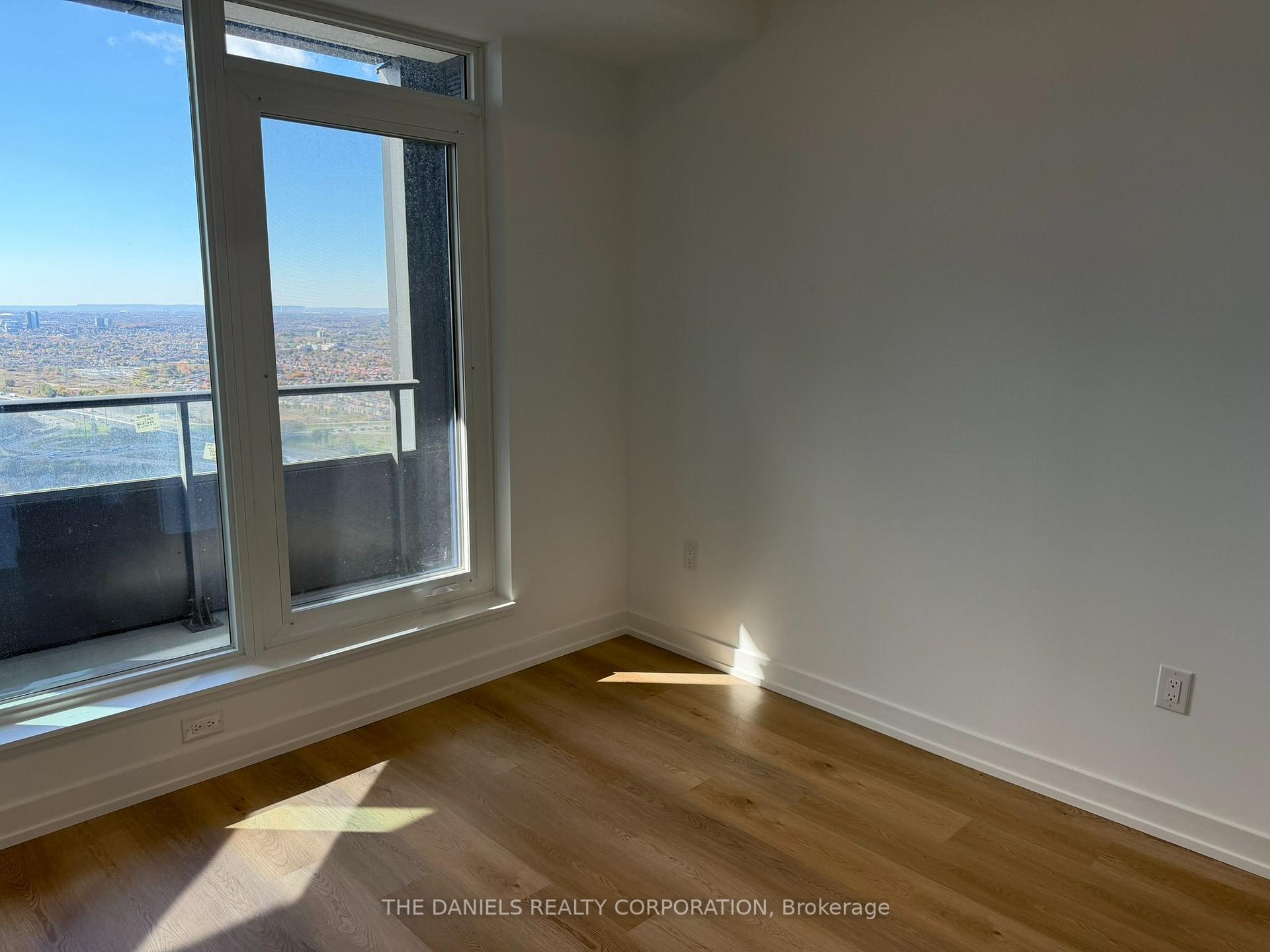 Photo 6 of Unit 4308, 395 Square One Drive, Mississauga, City Centre — HOMEH