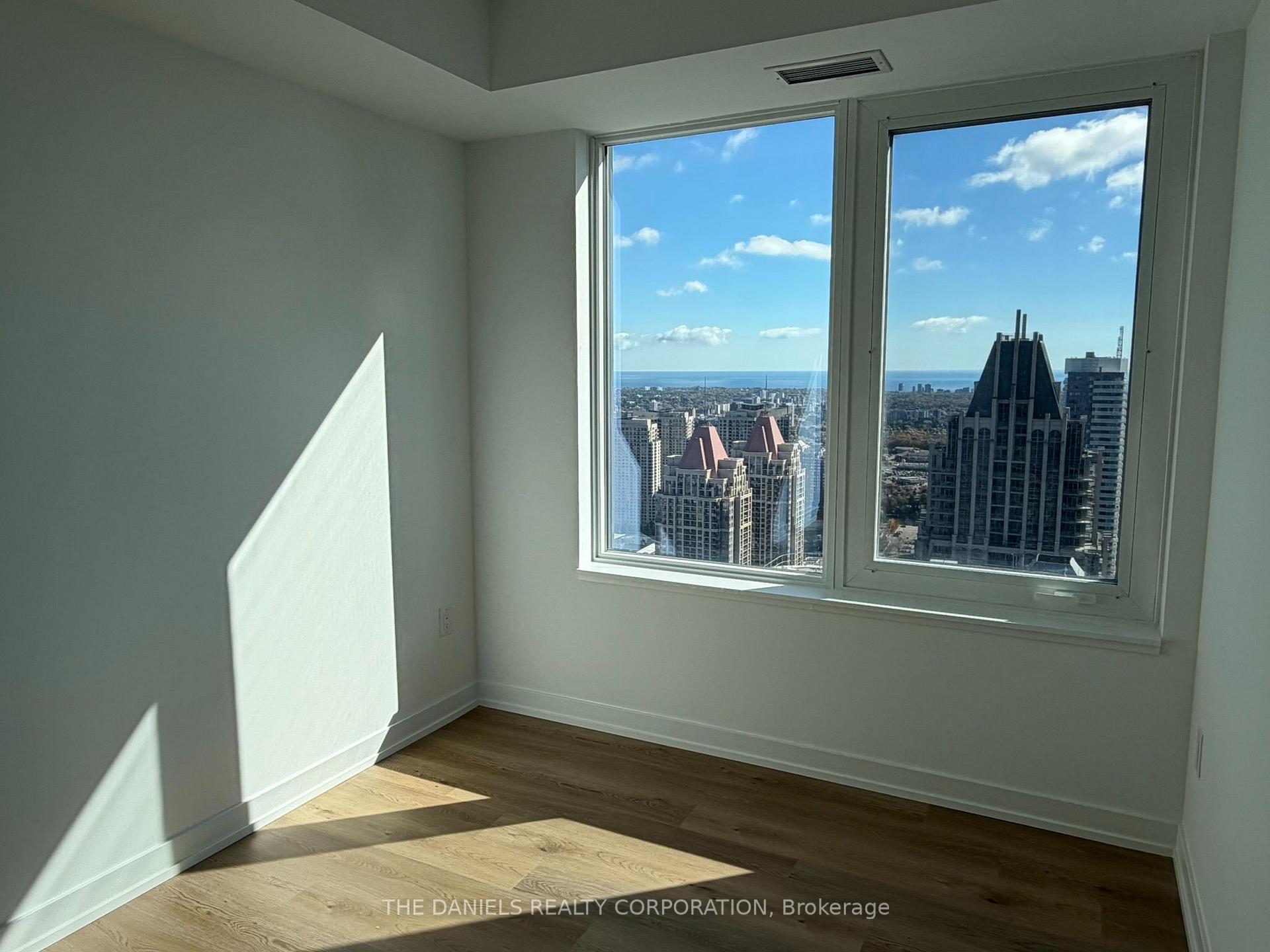 Photo 9 of Unit 4308, 395 Square One Drive, Mississauga, City Centre — HOMEH