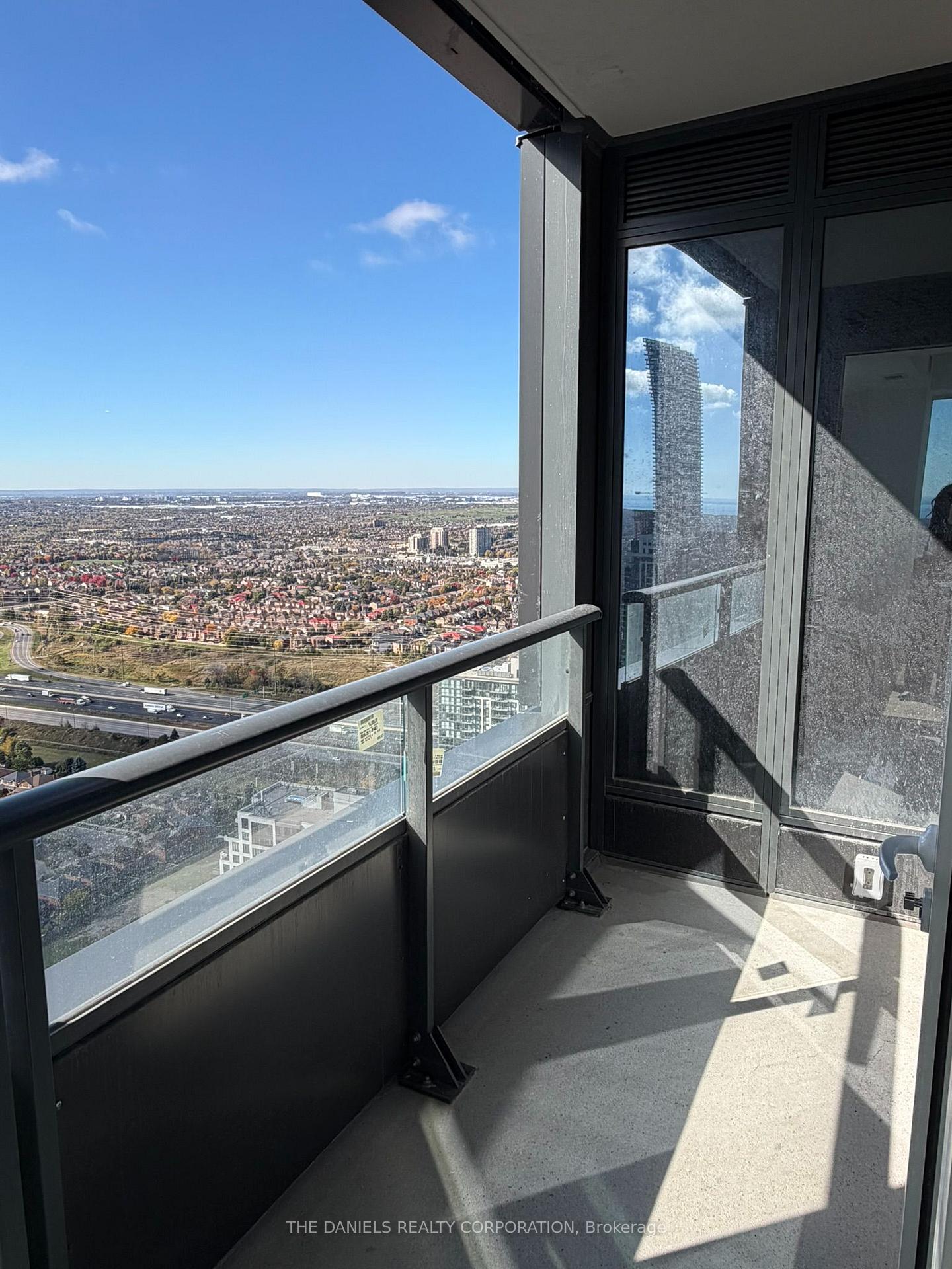 Photo 16 of Unit 4308, 395 Square One Drive, Mississauga, City Centre — HOMEH