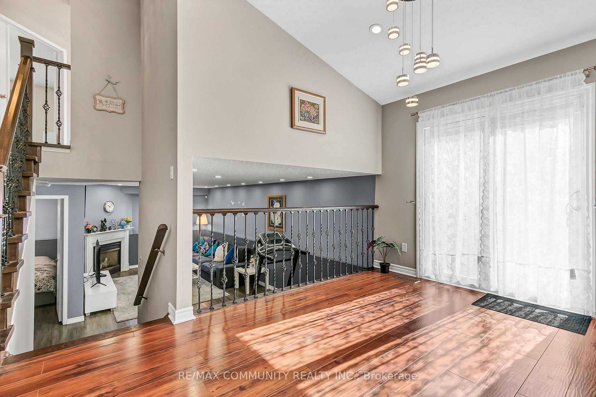 Photo 6 of 1376 Trowbridge Drive, Oshawa, Centennial — HOMEH