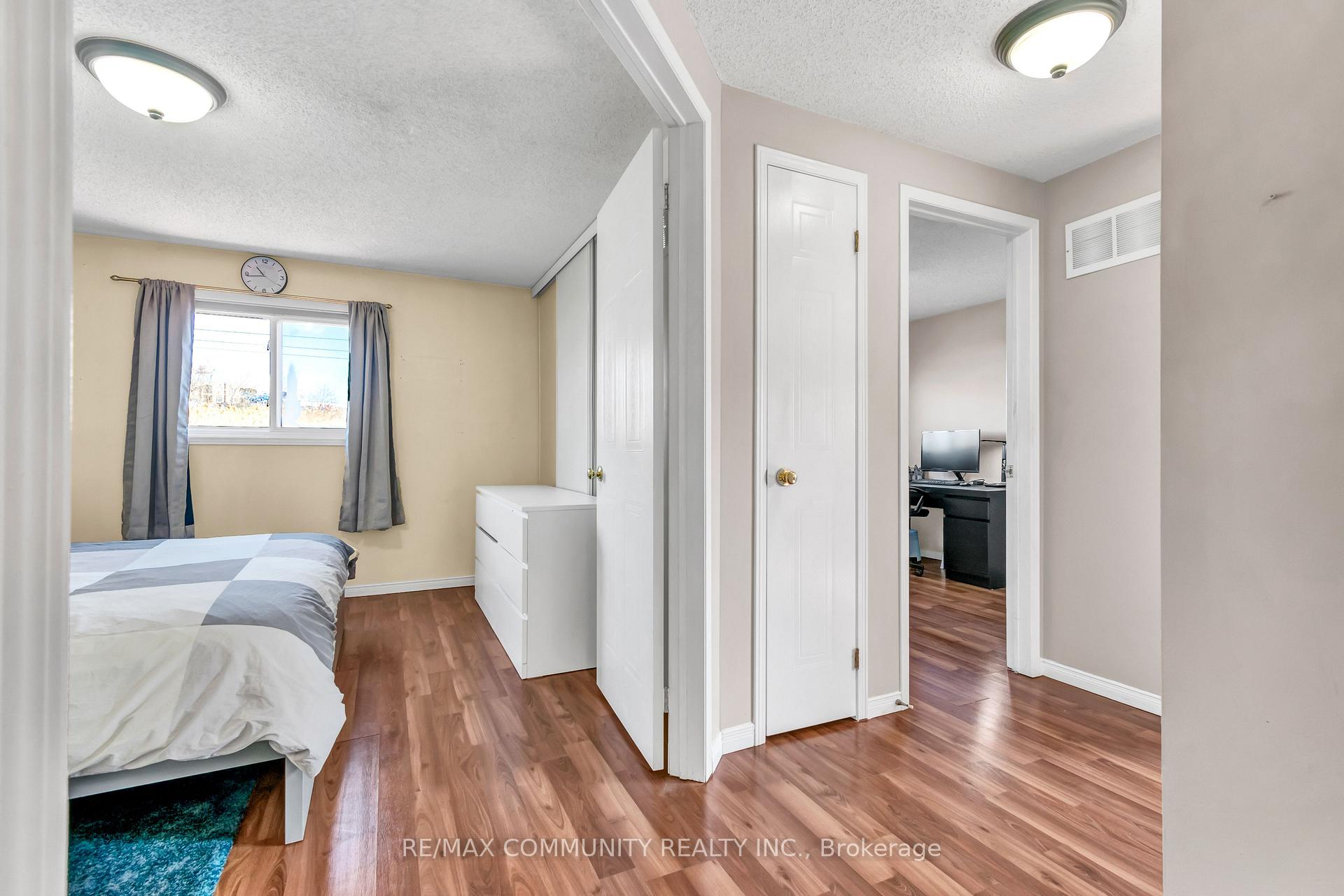 Photo 15 of 1376 Trowbridge Drive, Oshawa, Centennial — HOMEH