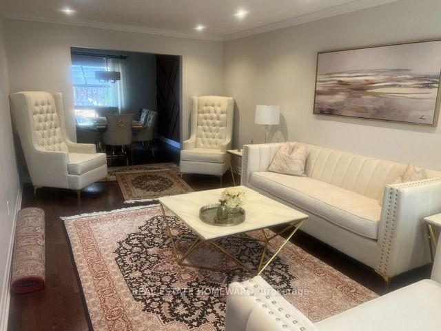 Photo 29 of 784 Hill Gate, Newmarket, Huron Heights-Leslie Valley — HOMEH