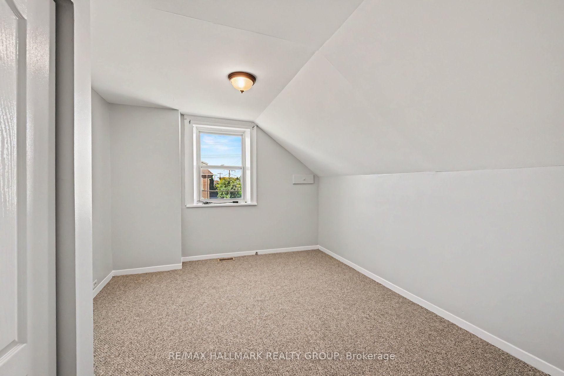 Photo 7 of 216 Bell Street, Arnprior, Arnprior — HOMEH