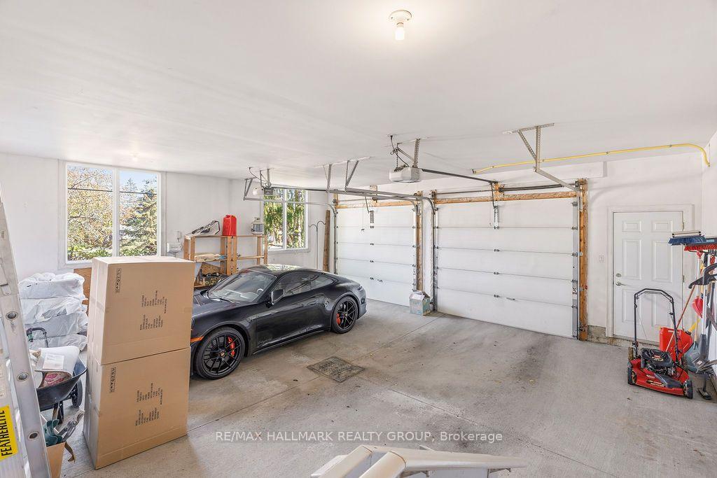 Photo 6 of 5 Oriole Drive, Ottawa, Rothwell Heights — HOMEH