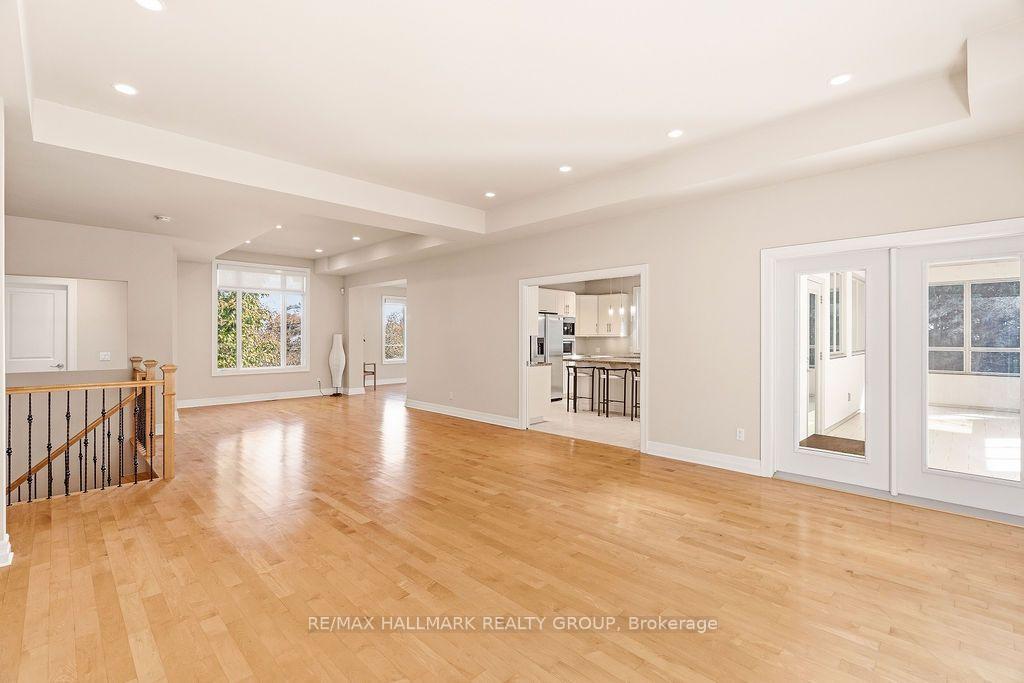 Photo 21 of 5 Oriole Drive, Ottawa, Rothwell Heights — HOMEH