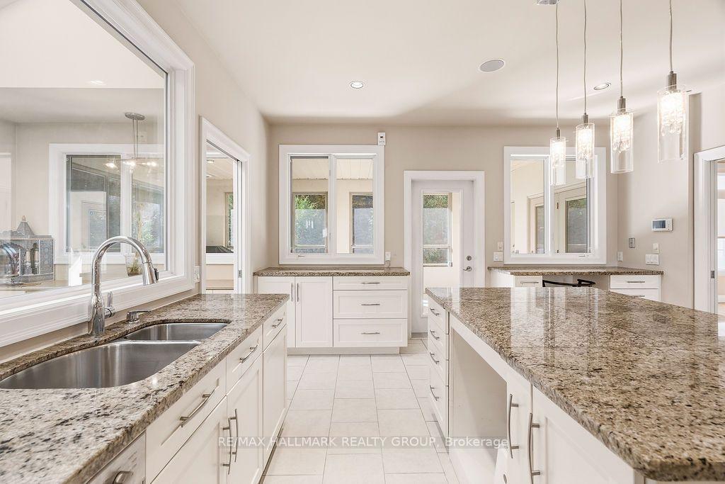Photo 26 of 5 Oriole Drive, Ottawa, Rothwell Heights — HOMEH