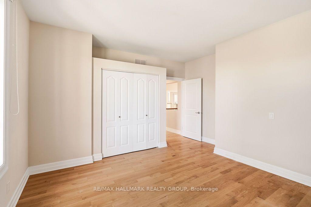 Photo 42 of 5 Oriole Drive, Ottawa, Rothwell Heights — HOMEH