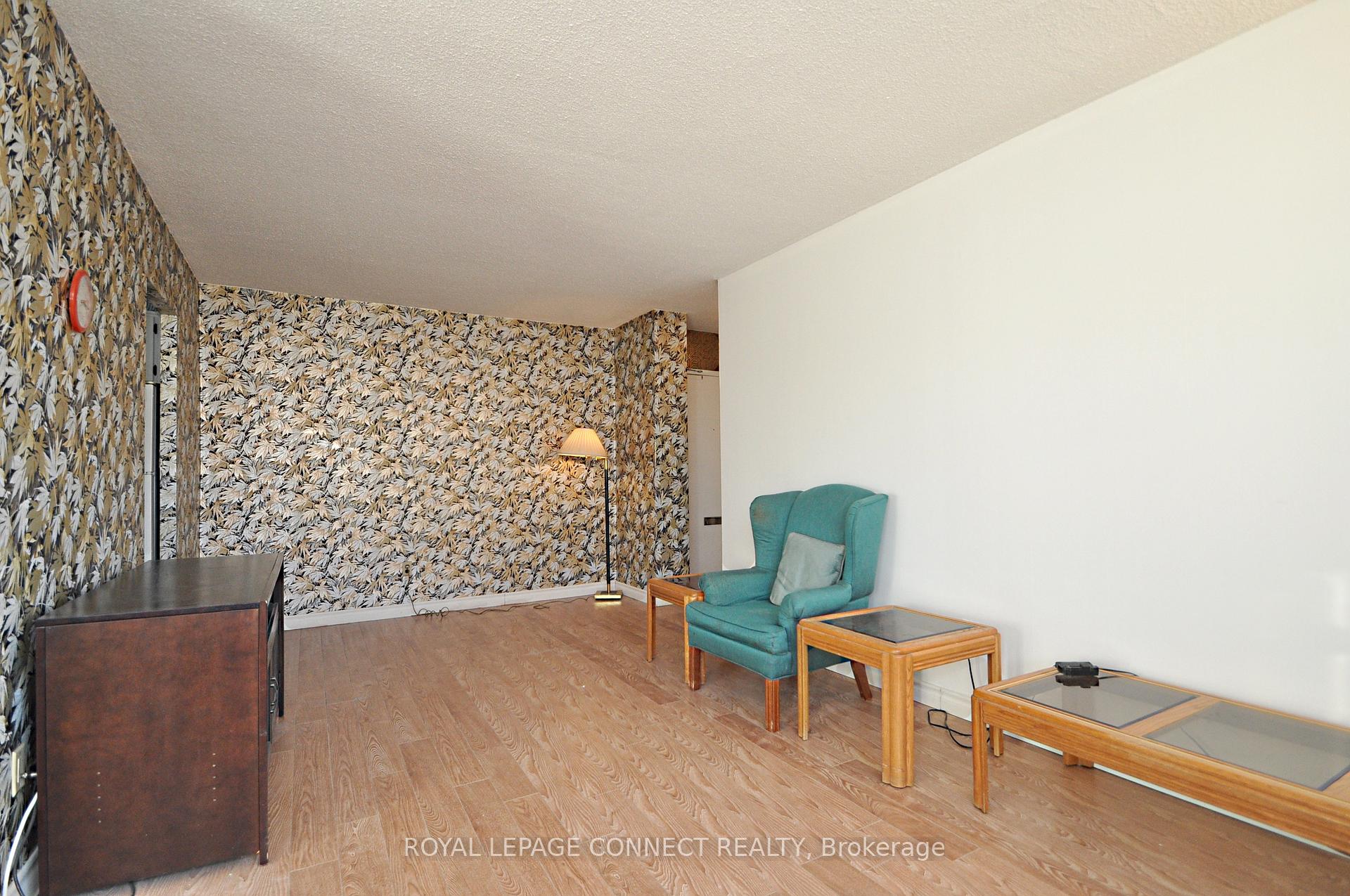 Photo 6 of Unit 206, 5 Parkway Forest Drive, North York, Henry Farm — HOMEH