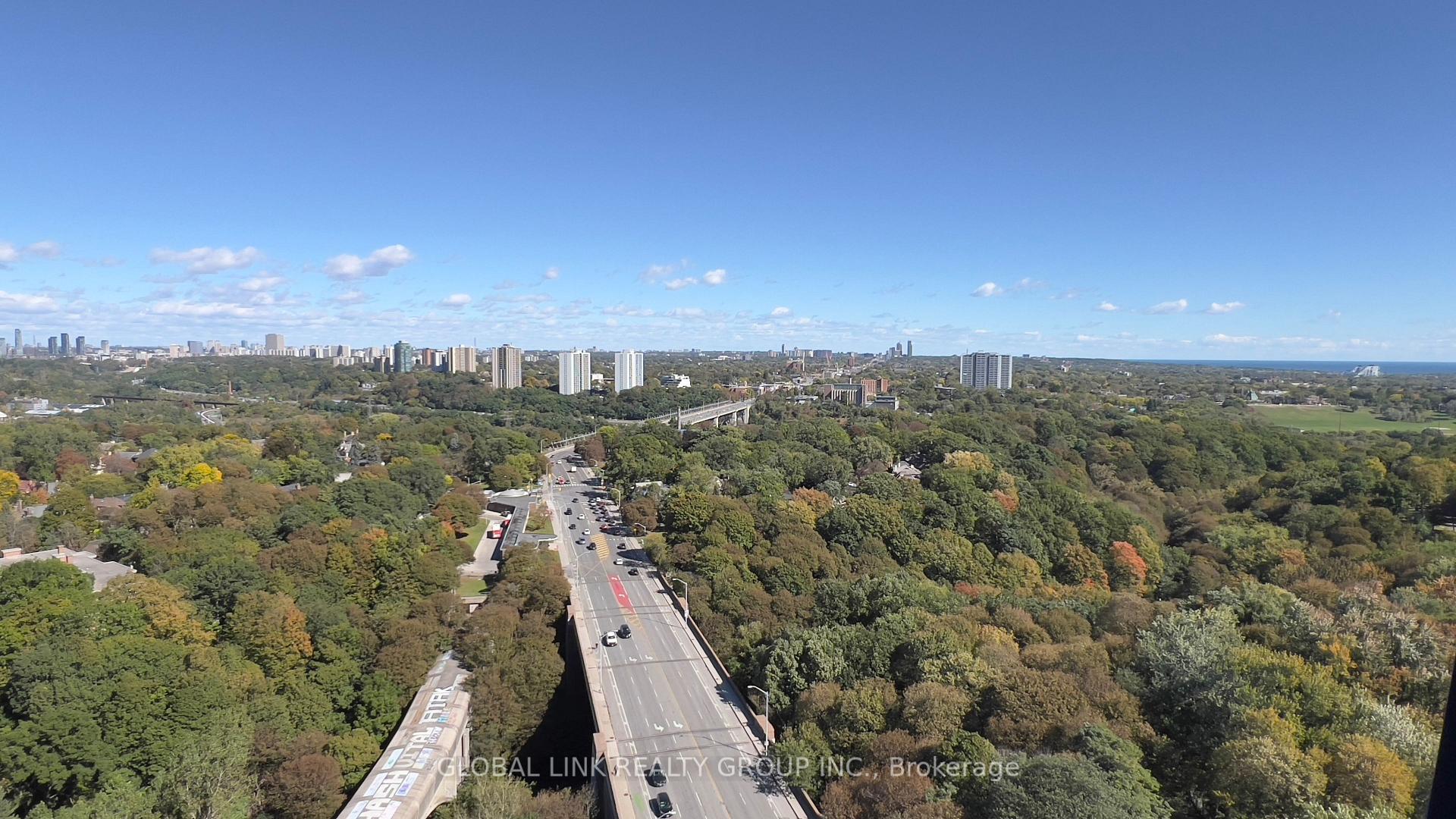 Photo 3 of Unit 2115, 585 bloor Street E, Toronto, Cabbagetown-South St. James Town — HOMEH