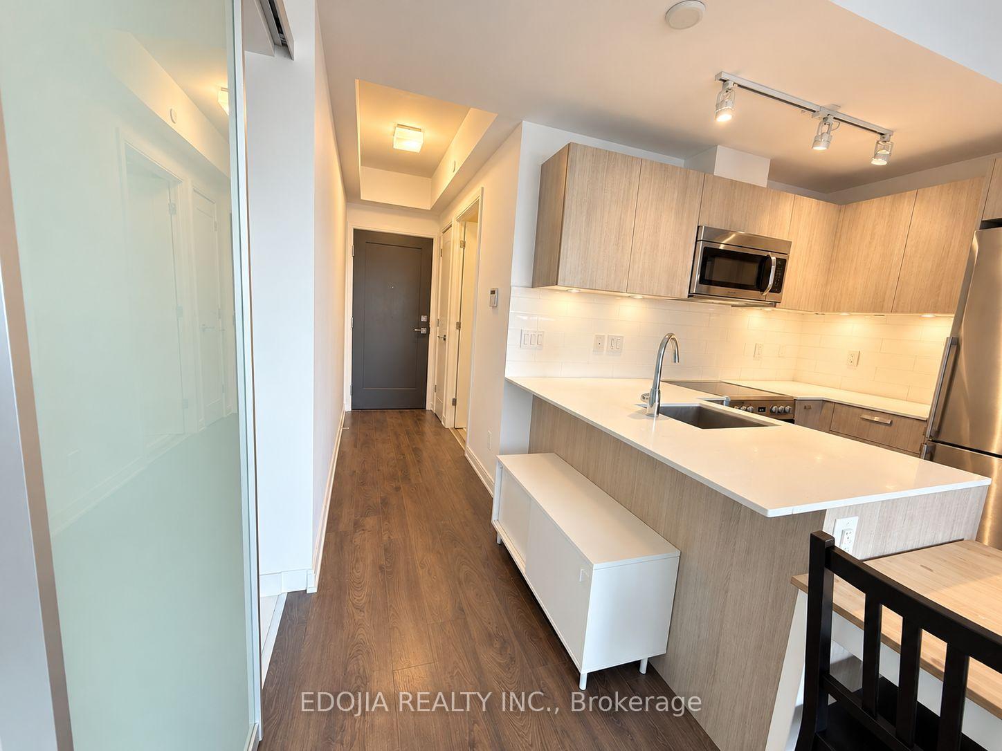 Photo 6 of Unit 1305, 42 Charles Street E, Toronto, Church-Yonge Corridor — HOMEH