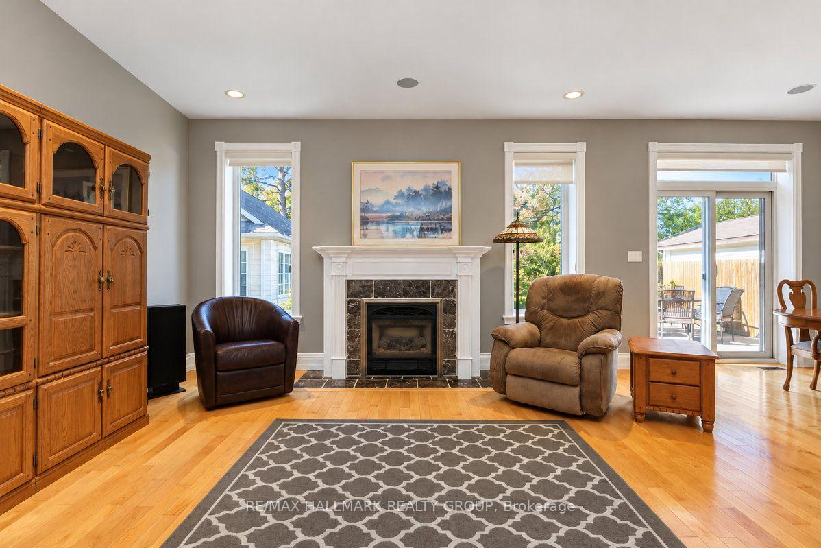Photo 7 of 1496 Maxime Street, Ottawa, Pineview — HOMEH