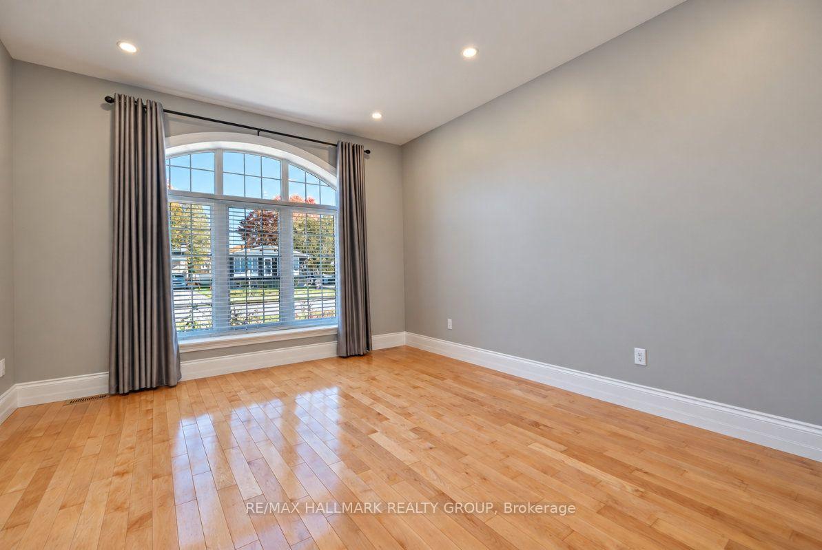 Photo 25 of 1496 Maxime Street, Ottawa, Pineview — HOMEH
