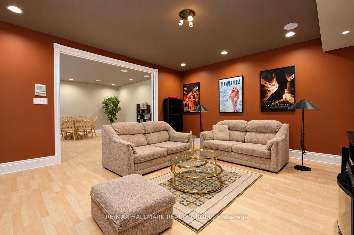 Photo 33 of 1496 Maxime Street, Ottawa, Pineview — HOMEH