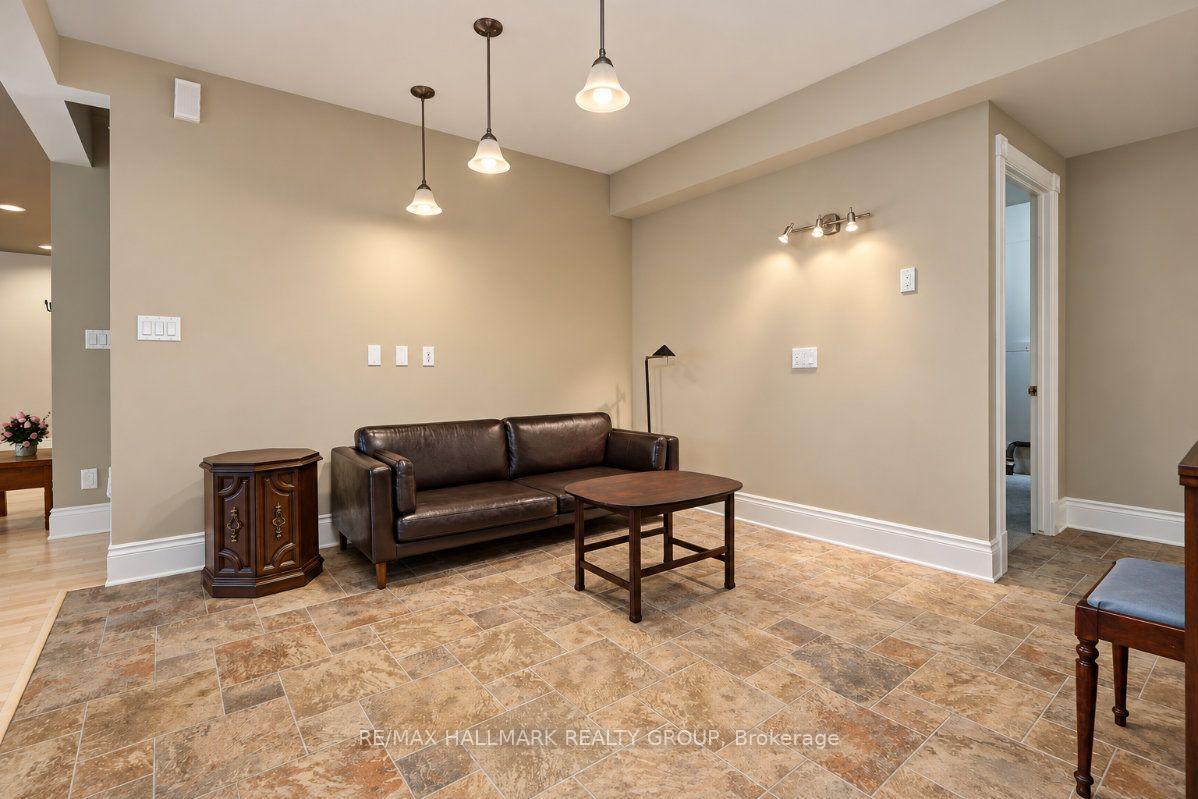 Photo 38 of 1496 Maxime Street, Ottawa, Pineview — HOMEH