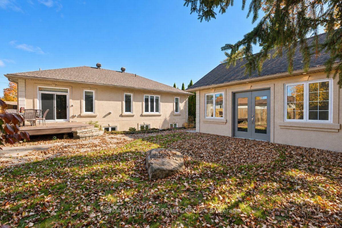 Photo 40 of 1496 Maxime Street, Ottawa, Pineview — HOMEH