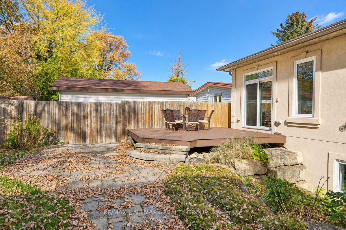 Photo 41 of 1496 Maxime Street, Ottawa, Pineview — HOMEH