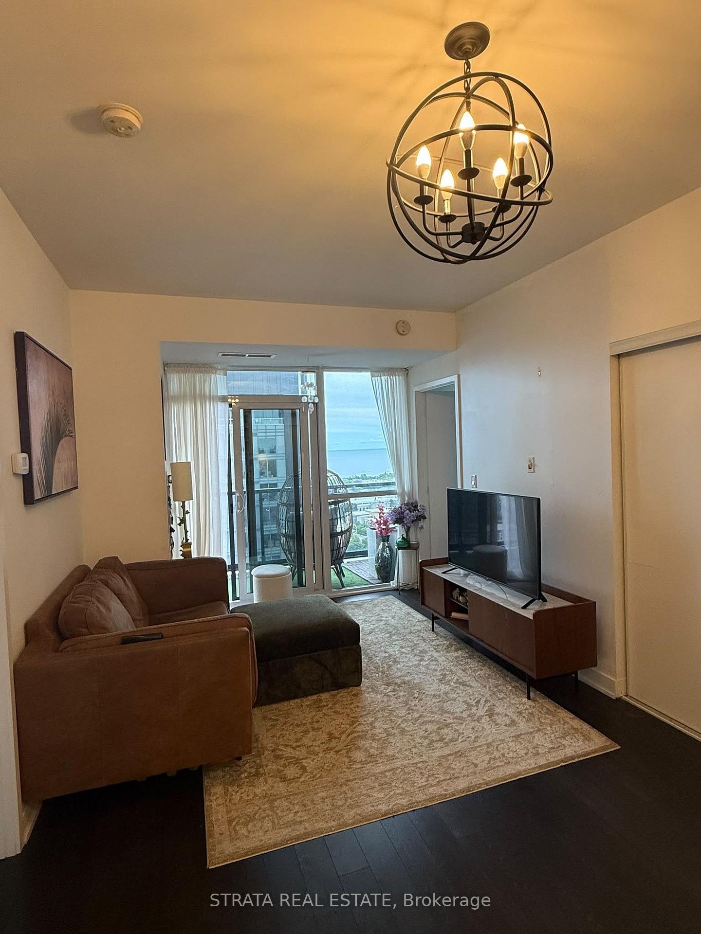 Photo of Unit 2401, 50 Ordnance Street