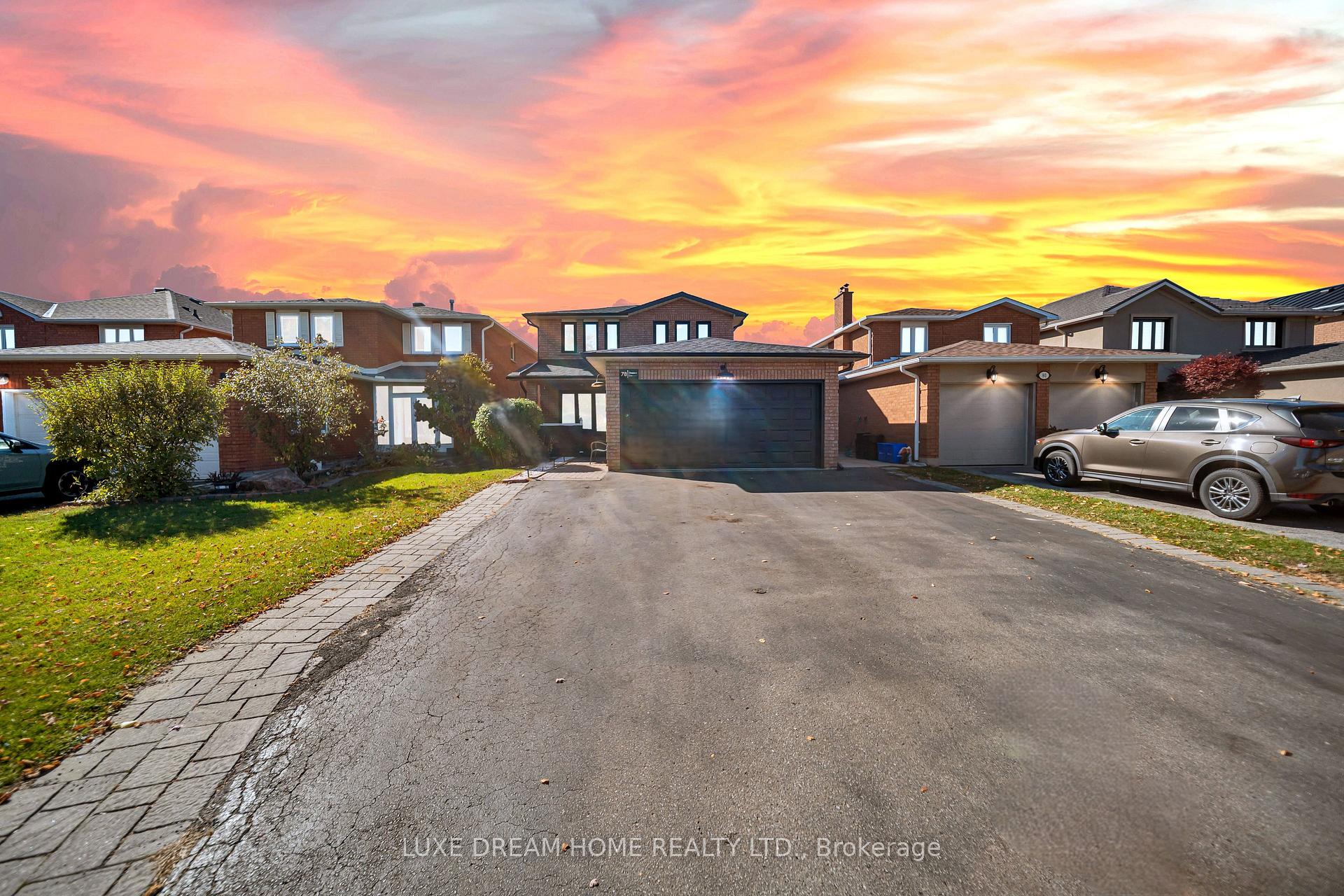 Photo 1 of 78 Governor Crescent, Vaughan, East Woodbridge — HOMEH