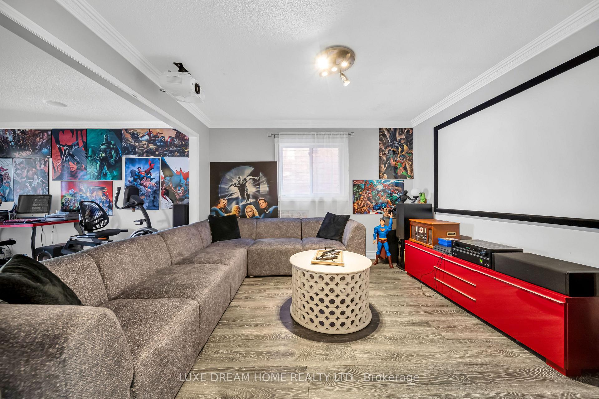 Photo 10 of 78 Governor Crescent, Vaughan, East Woodbridge — HOMEH