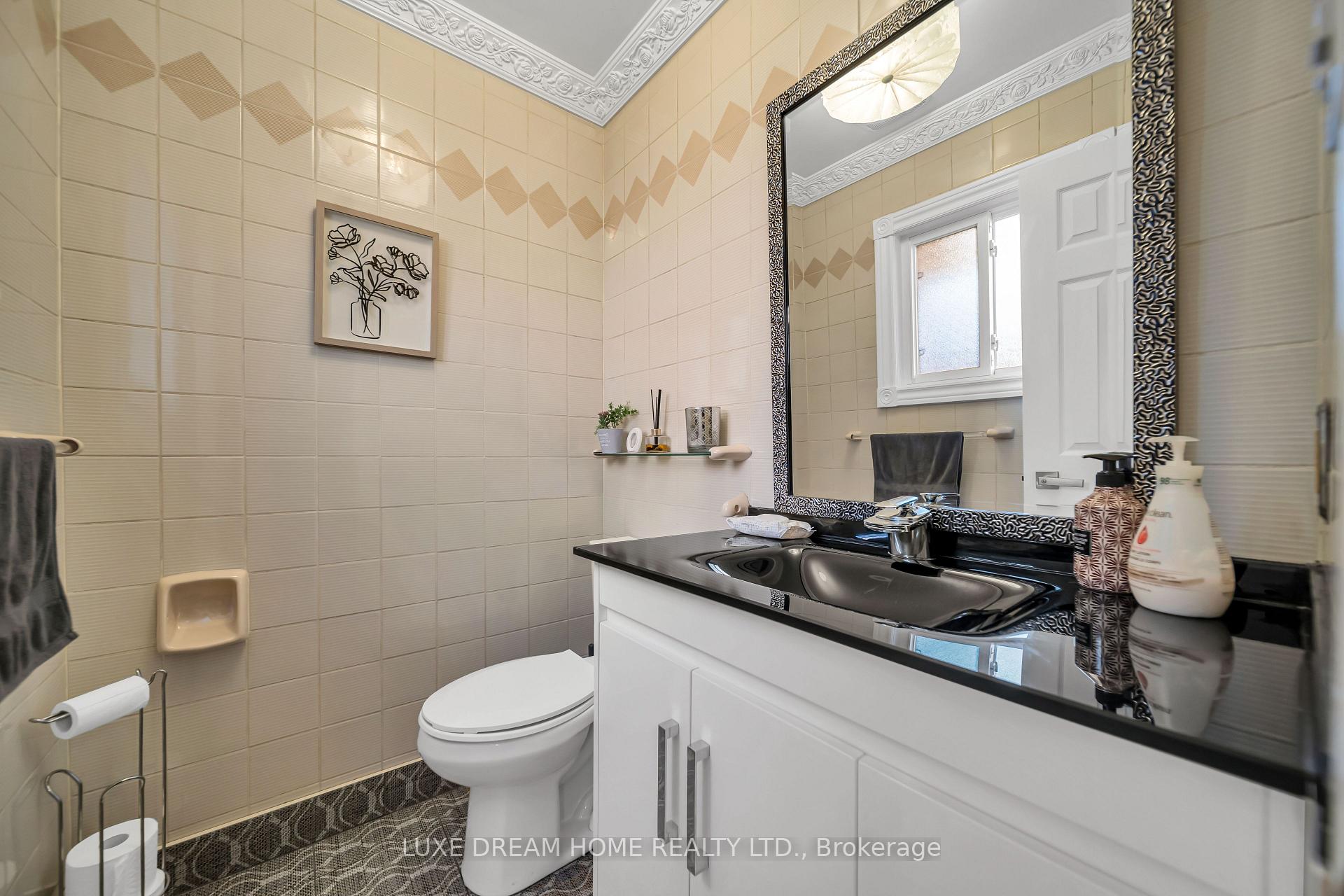 Photo 20 of 78 Governor Crescent, Vaughan, East Woodbridge — HOMEH