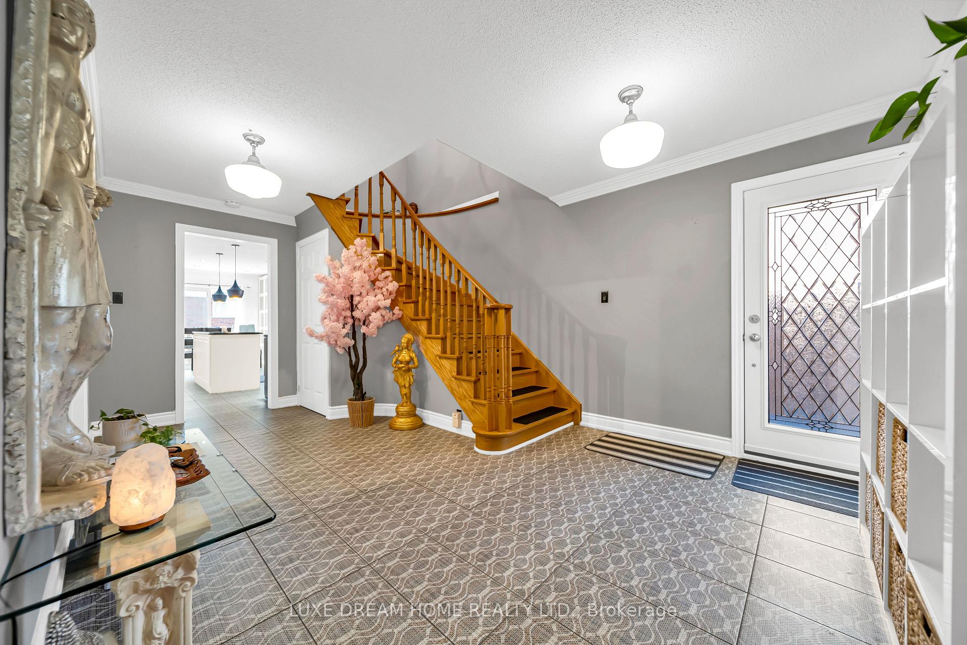 Photo 21 of 78 Governor Crescent, Vaughan, East Woodbridge — HOMEH