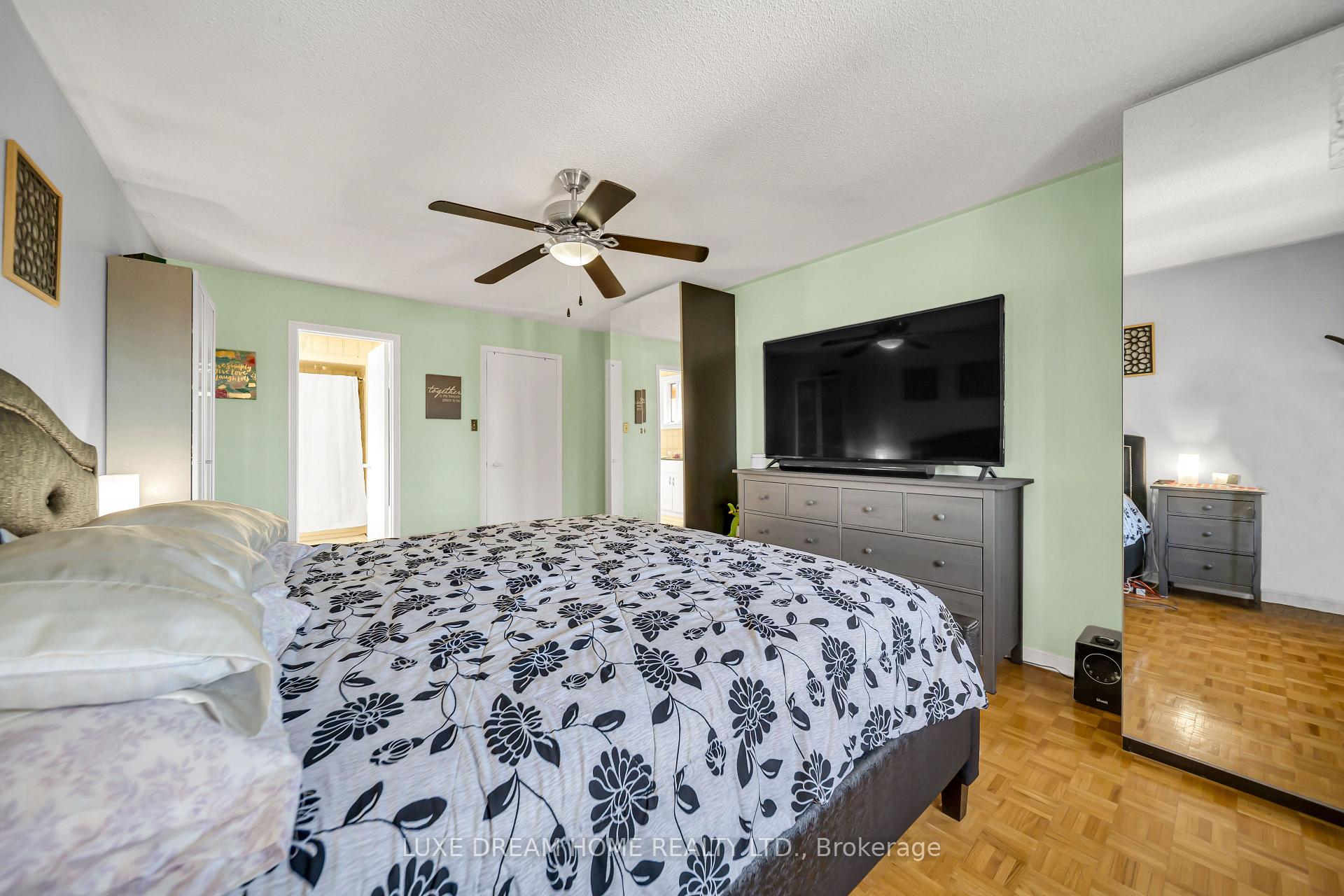 Photo 25 of 78 Governor Crescent, Vaughan, East Woodbridge — HOMEH