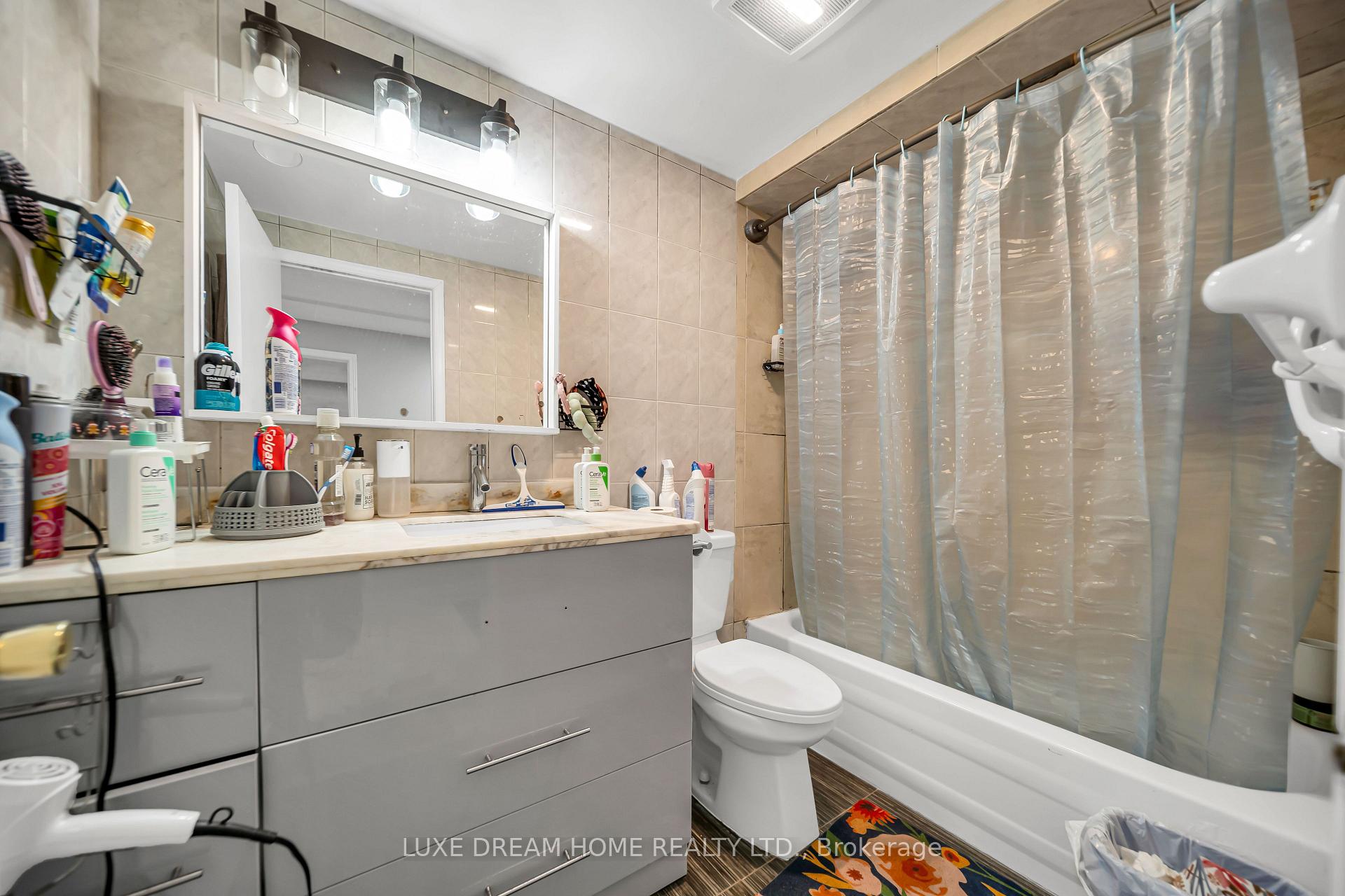 Photo 37 of 78 Governor Crescent, Vaughan, East Woodbridge — HOMEH
