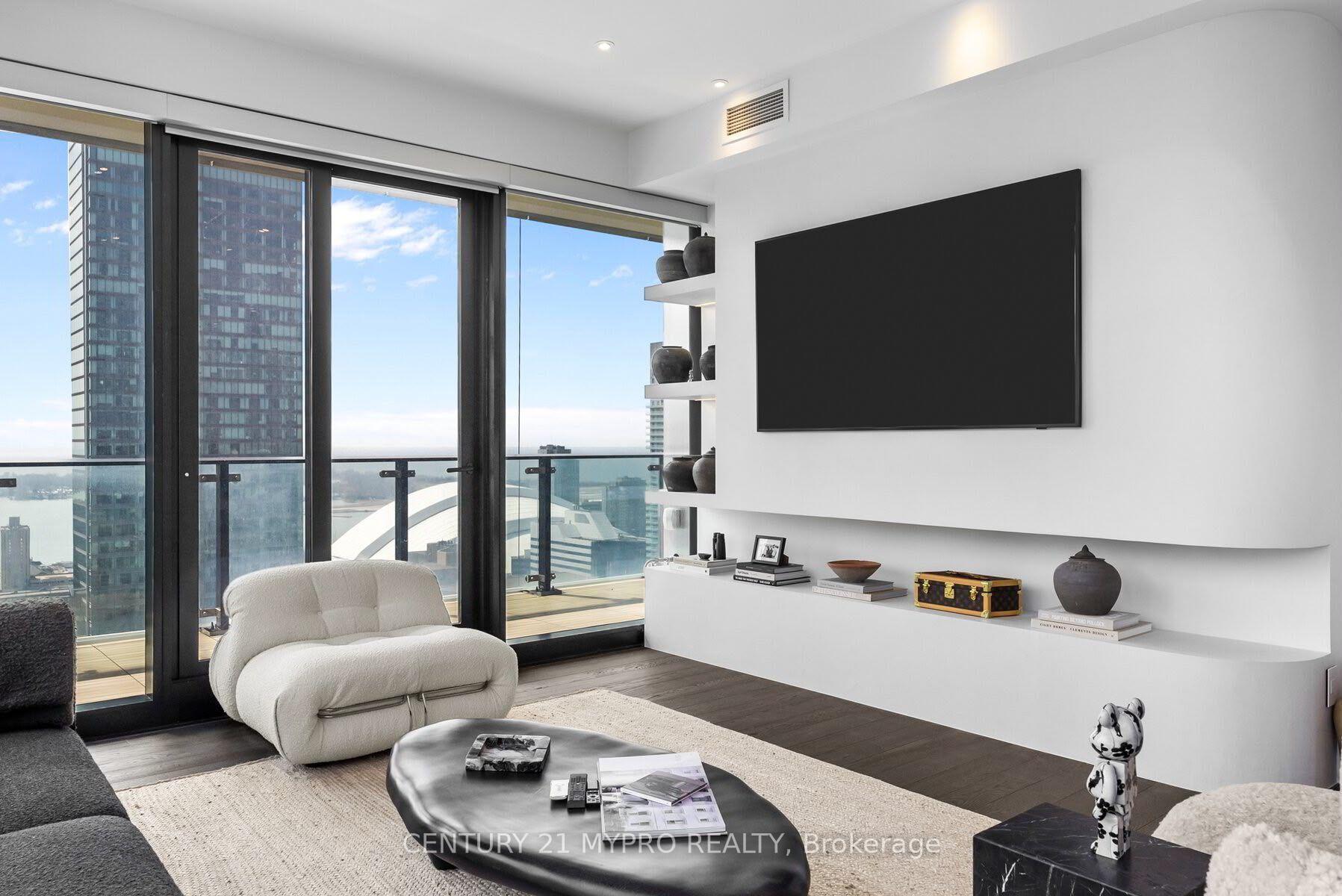 Photo 2 of Unit 3603, 224 King Street W, Toronto, Waterfront Communities — HOMEH
