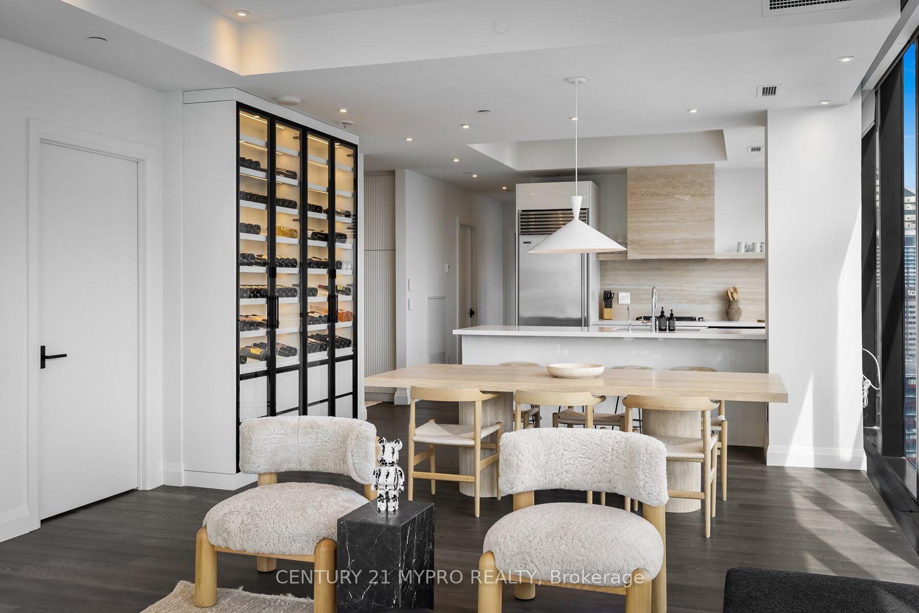 Photo 5 of Unit 3603, 224 King Street W, Toronto, Waterfront Communities — HOMEH