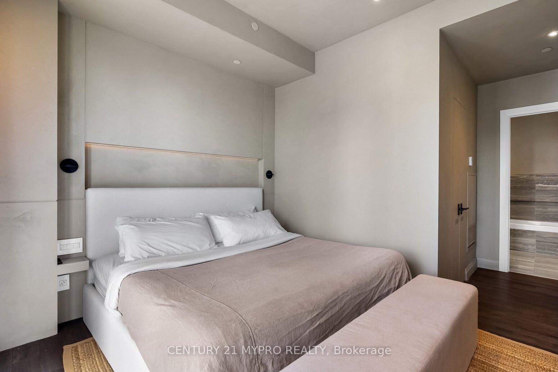 Photo 9 of Unit 3603, 224 King Street W, Toronto, Waterfront Communities — HOMEH