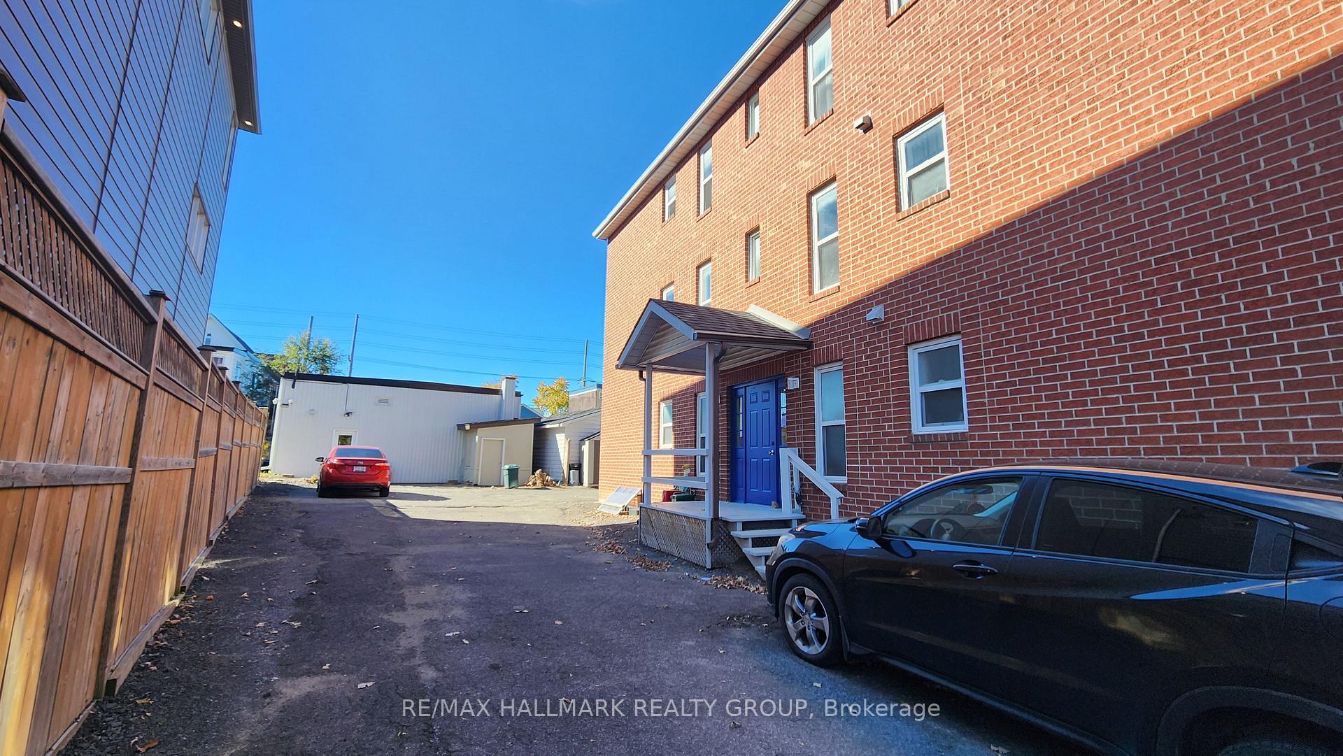 Photo 3 of 346 Winona Avenue, Ottawa, Westboro South — HOMEH