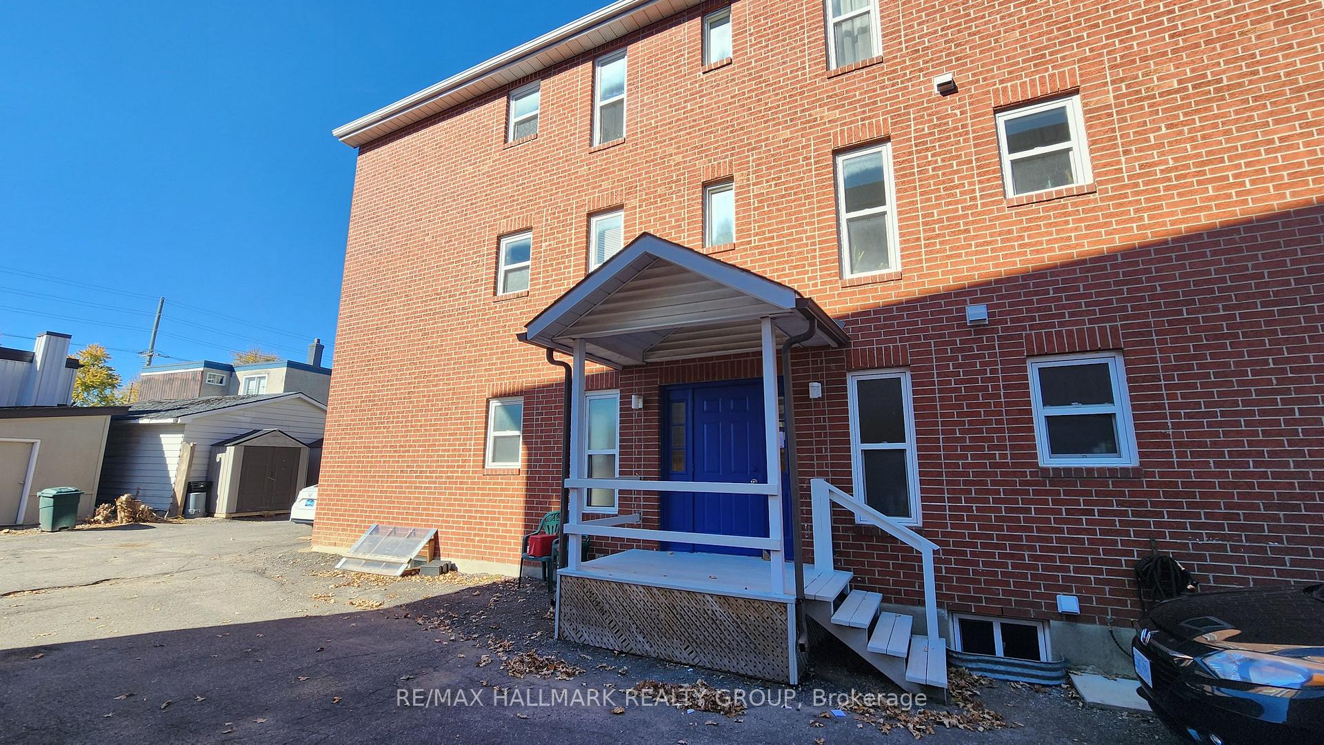 Photo 4 of 346 Winona Avenue, Ottawa, Westboro South — HOMEH