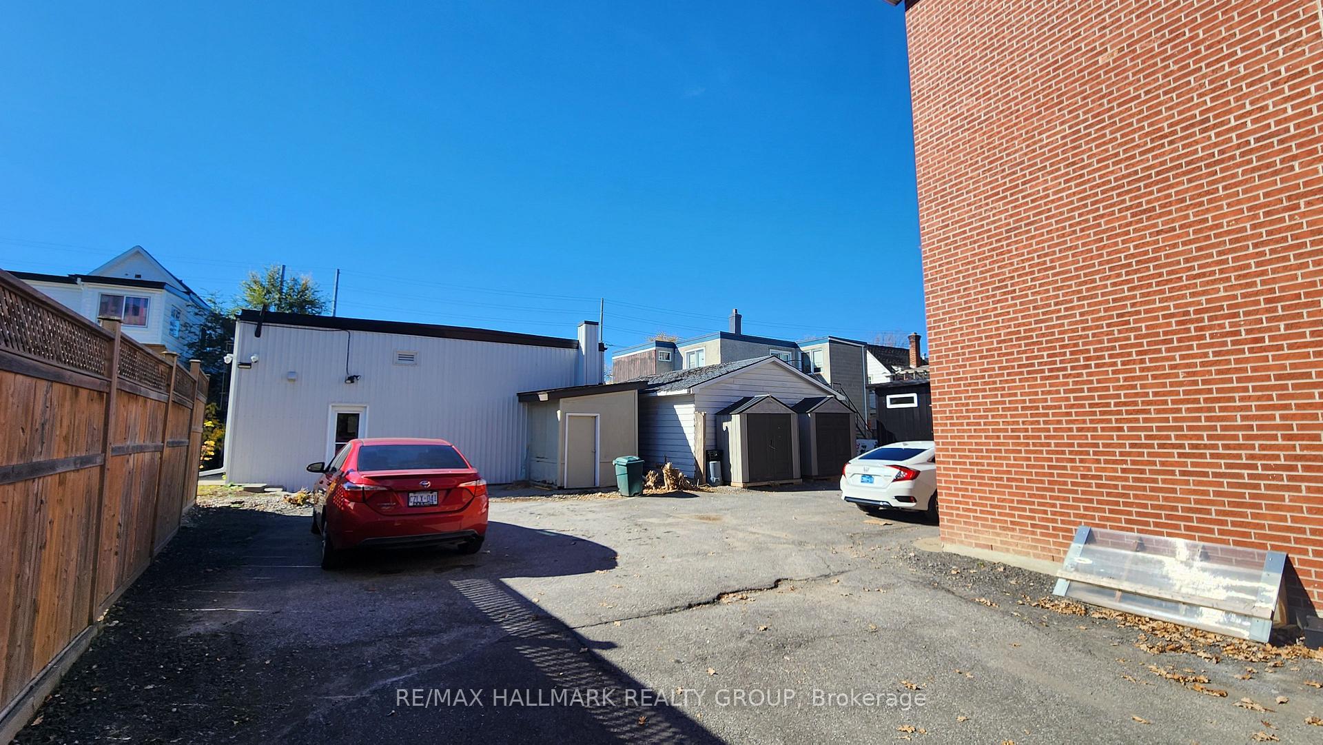 Photo 5 of 346 Winona Avenue, Ottawa, Westboro South — HOMEH