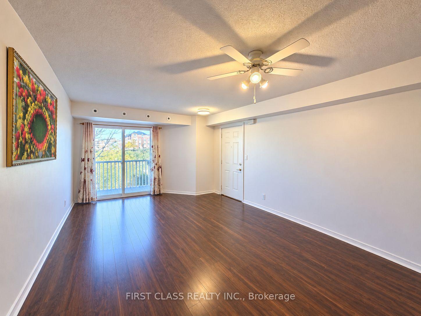 Photo 3 of Unit 33, 109 Sunrise Drive, Markham, Milliken Mills East — HOMEH